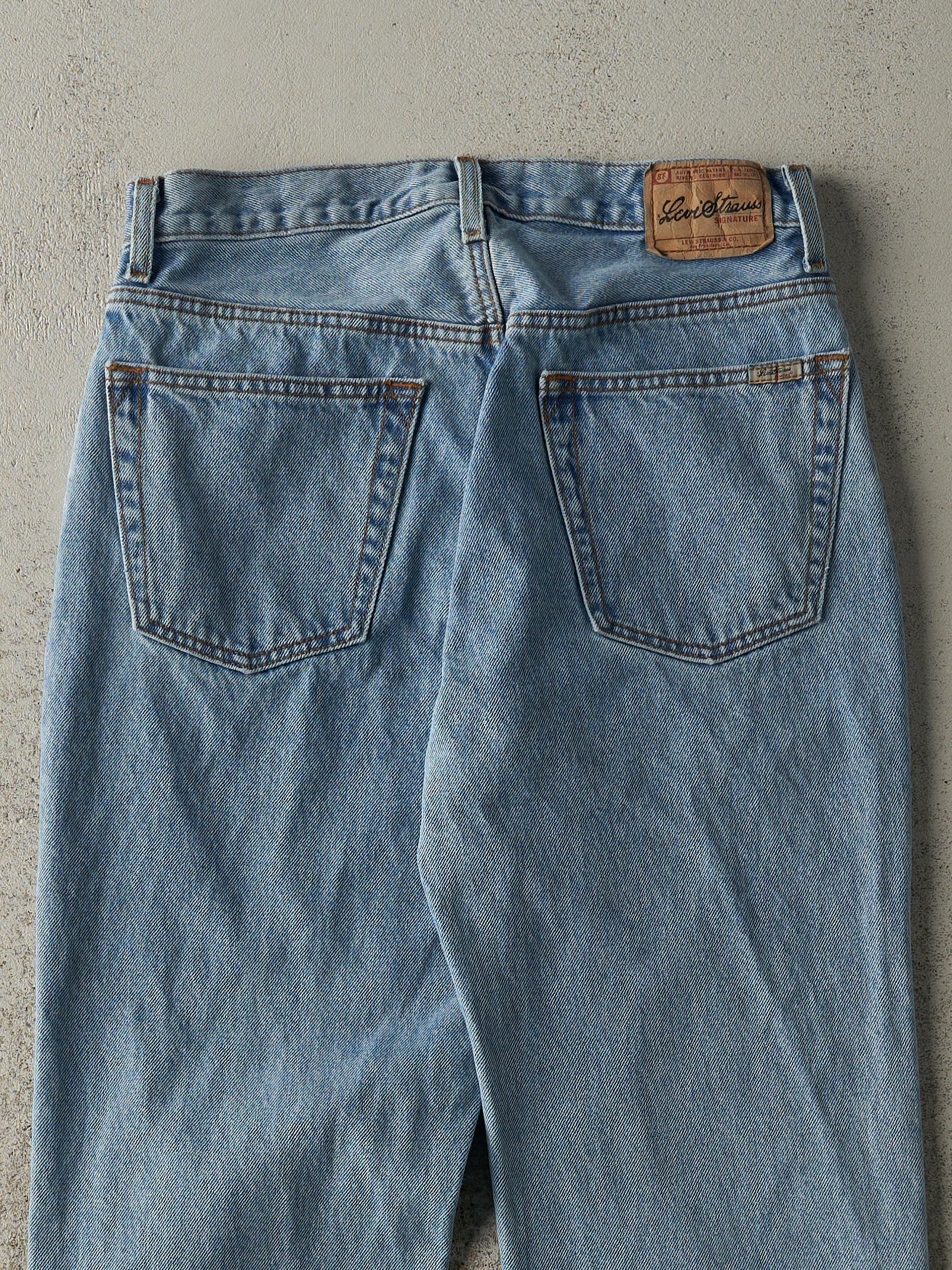 Vintage Y2K Light Wash Levi's Strauss Signature Series Jeans (30.5x33)