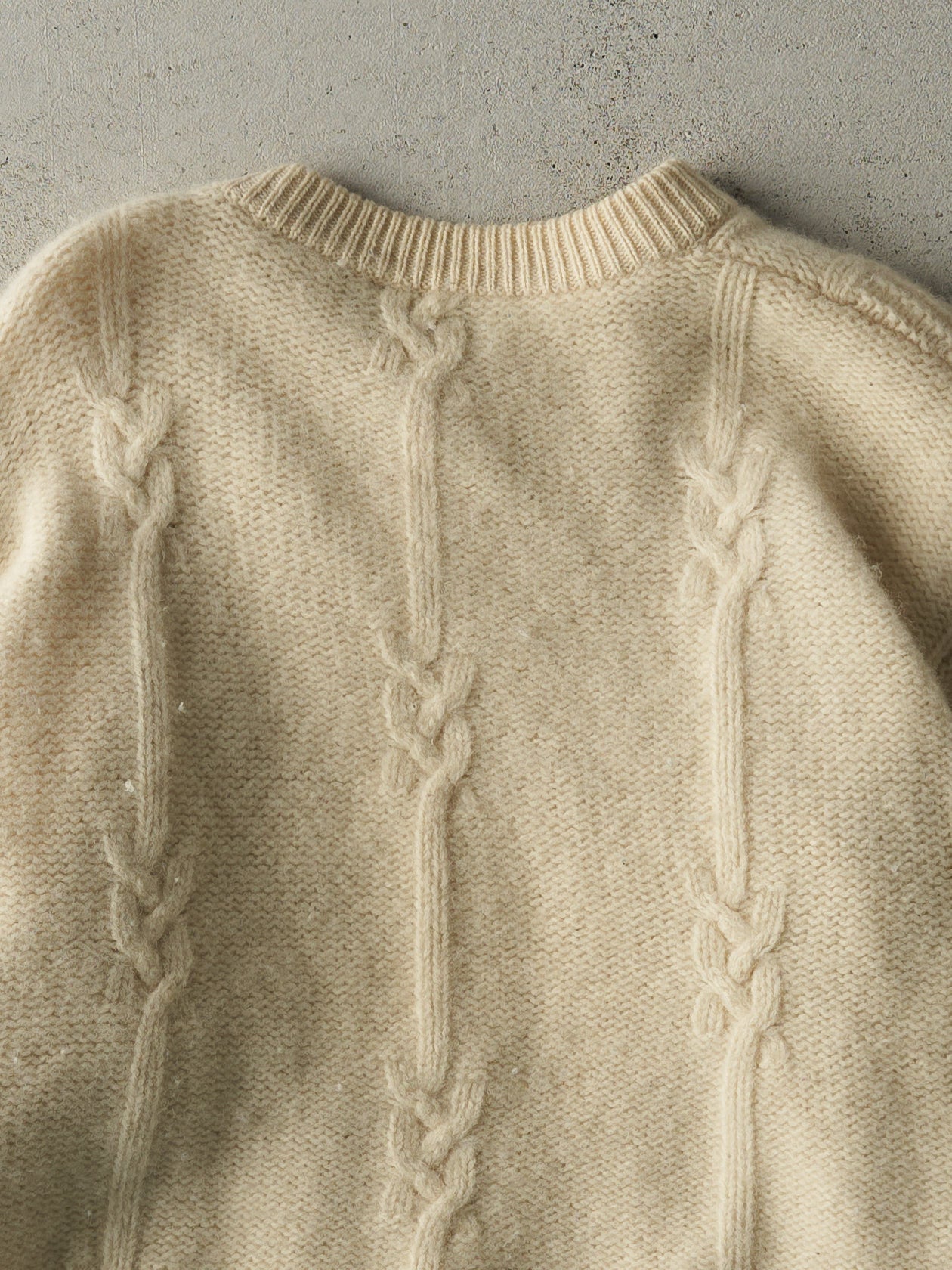 Vintage 80s Beige Cable Knit Pullover (M)