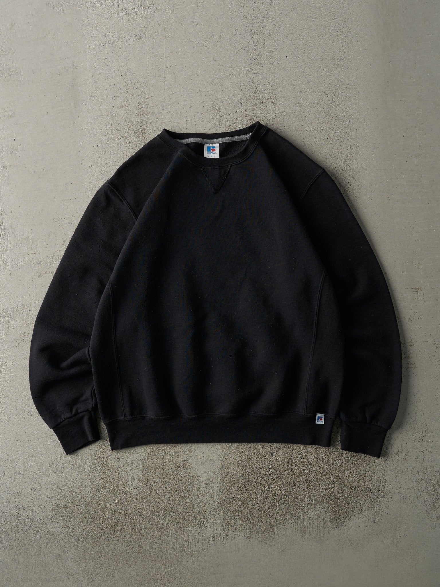 Vintage Y2K Faded Black Russell Athletic Blank Crewneck (M/L)