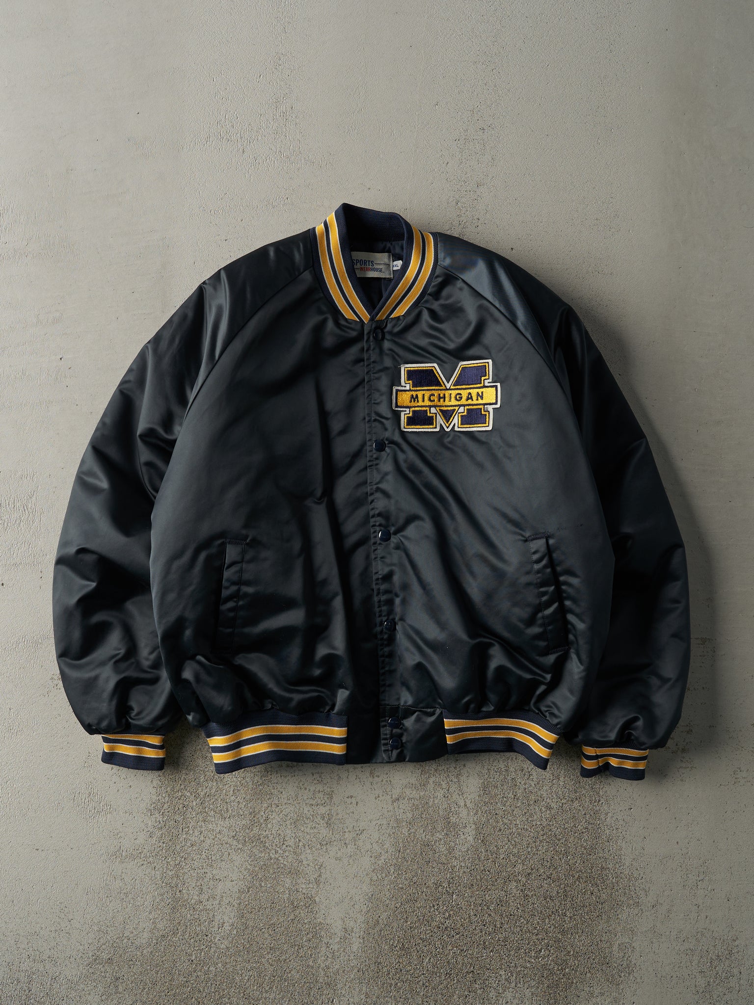 Vintage 90s Navy Blue University of Michigan Wolverines Satin Bomber Jacket (L)