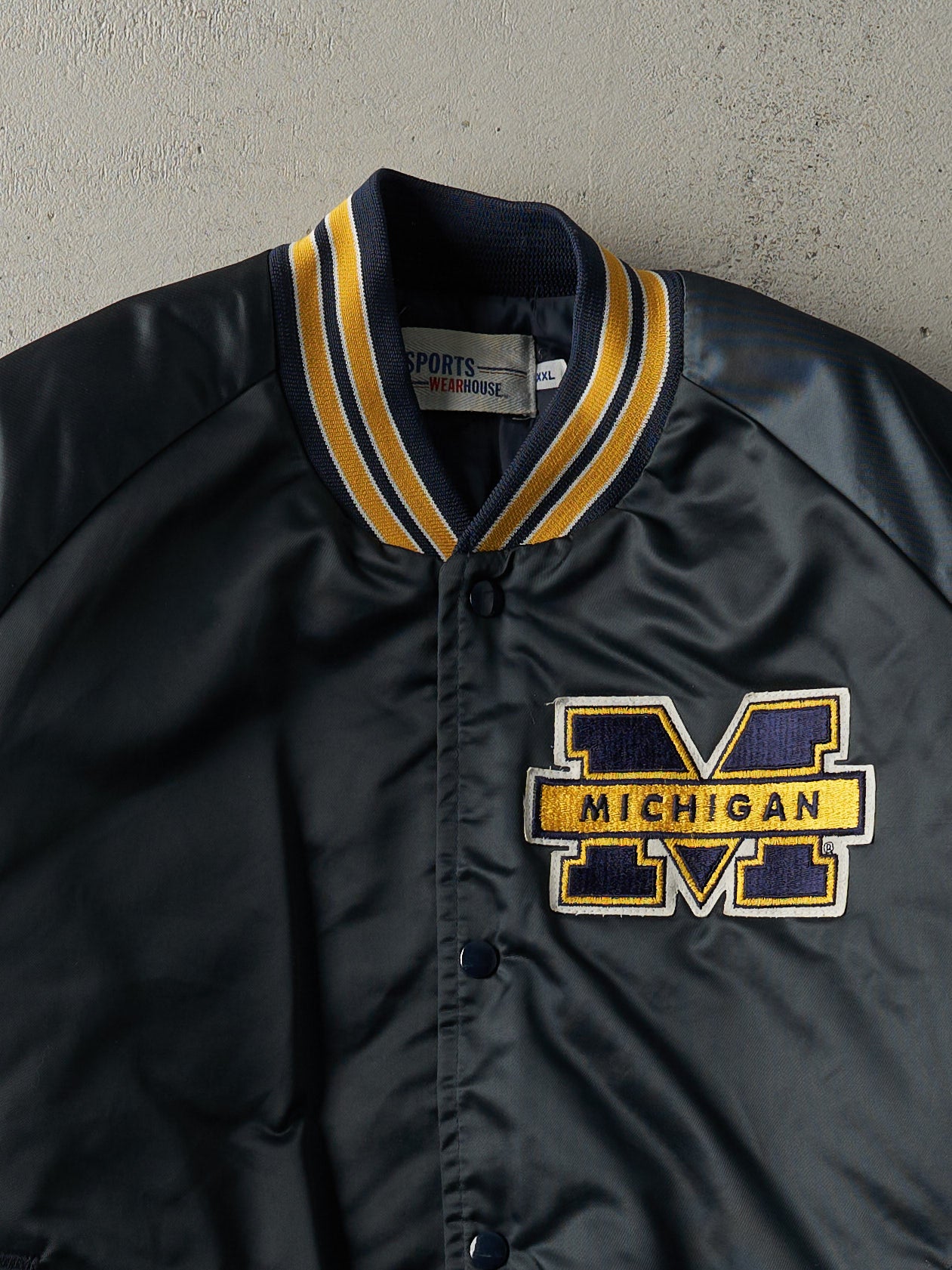 Vintage 90s Navy Blue University of Michigan Wolverines Satin Bomber Jacket (L)