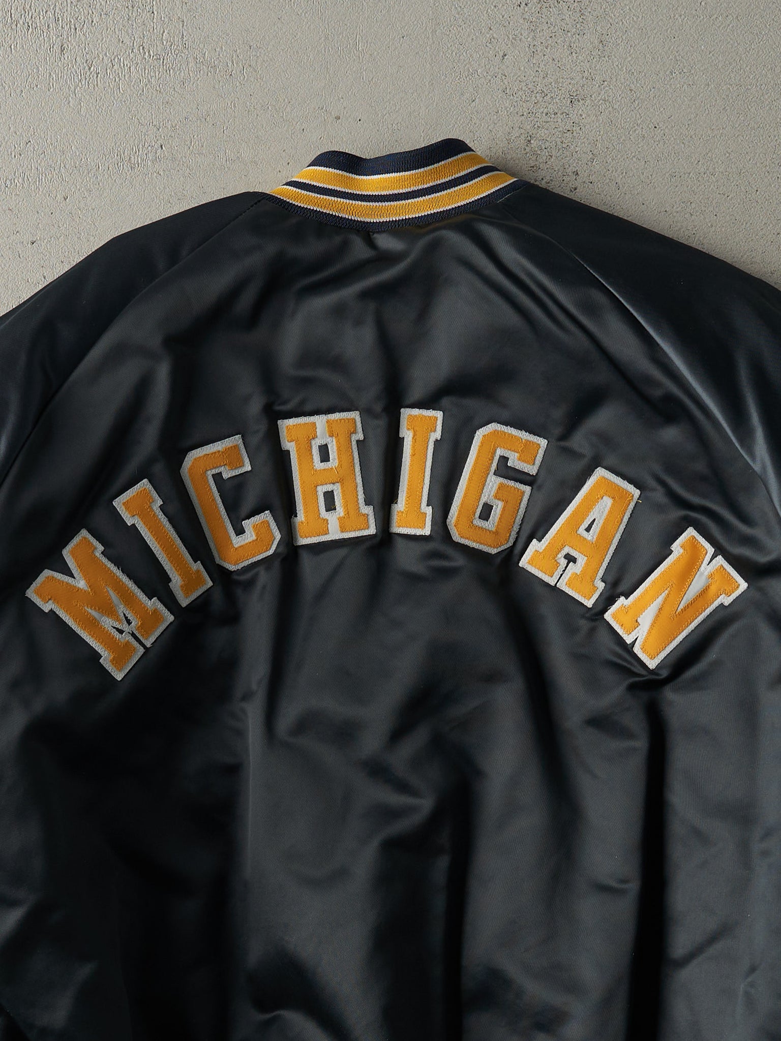 Vintage 90s Navy Blue University of Michigan Wolverines Satin Bomber Jacket (L)