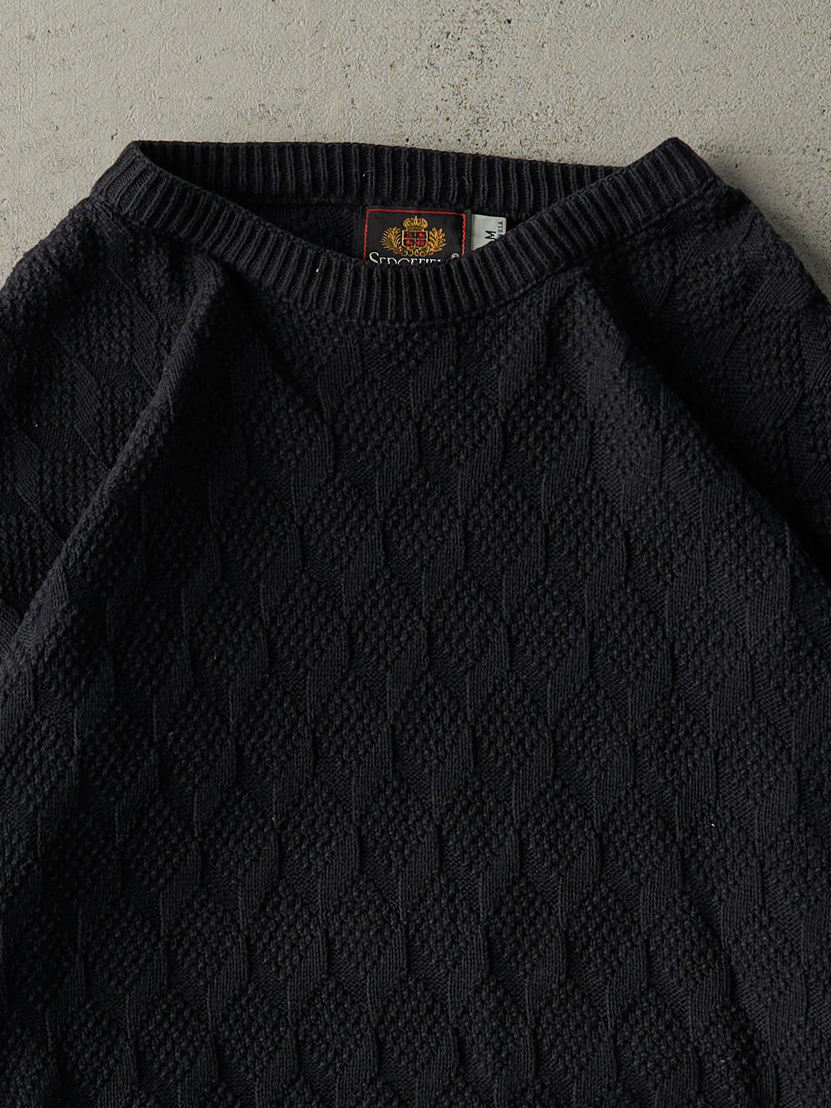 Vintage 90s Faded Black Patterned Knit Pullover (M)