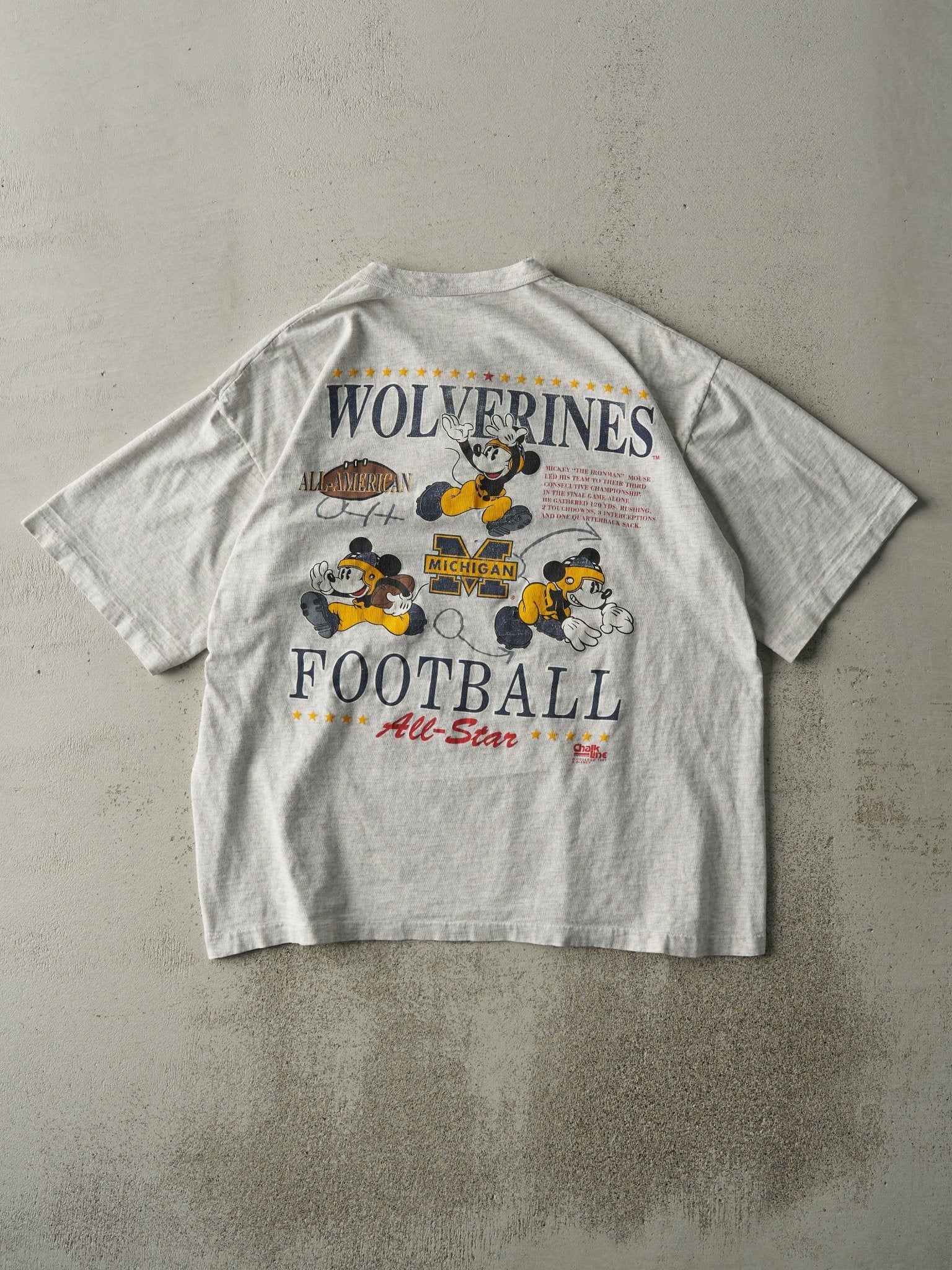 Vintage 93' Heather Grey University of Michigan Wolverines x Disney Quarter Button Tee (M)