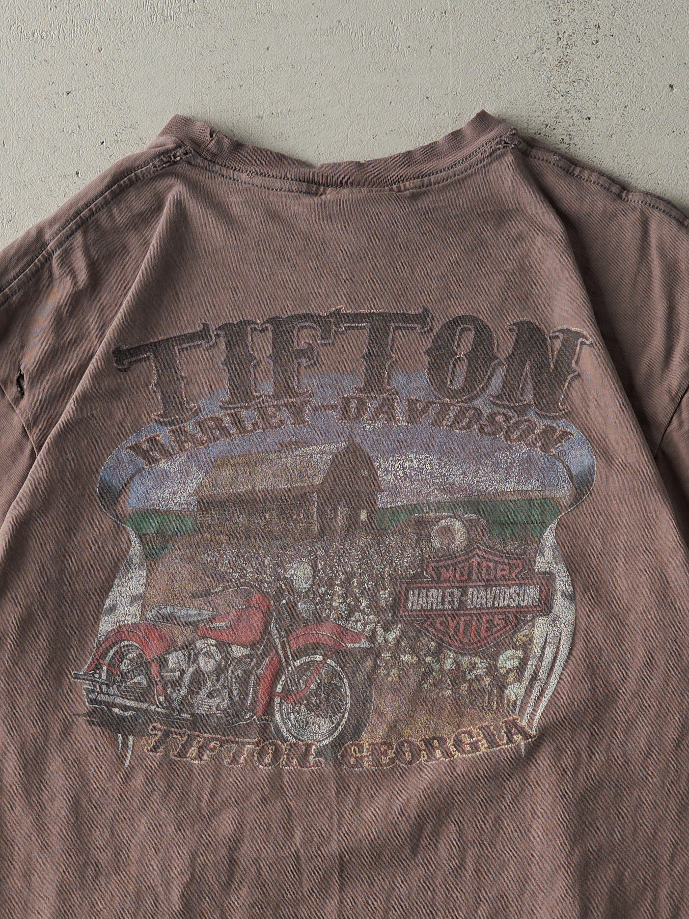 Vintage Y2K Washed Grey Tifton, Georgia Harley Davidson Tee (M)