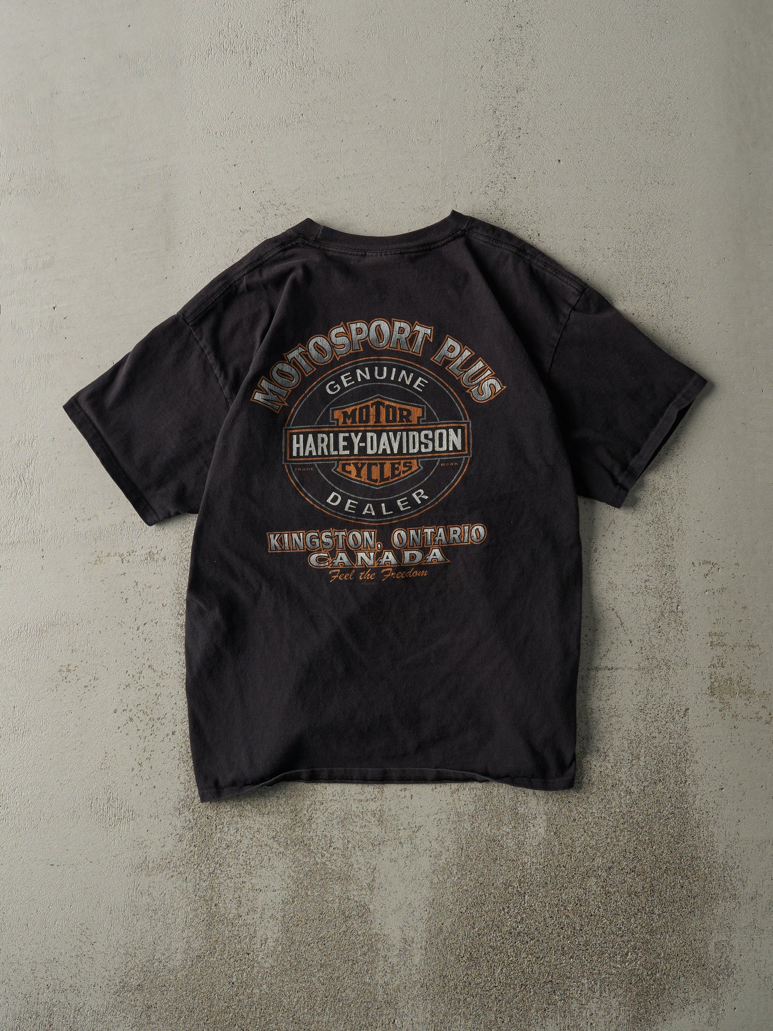 Vintage 10' Kingston Ontario Feel the Freedom Harley Davidson Tee (M)