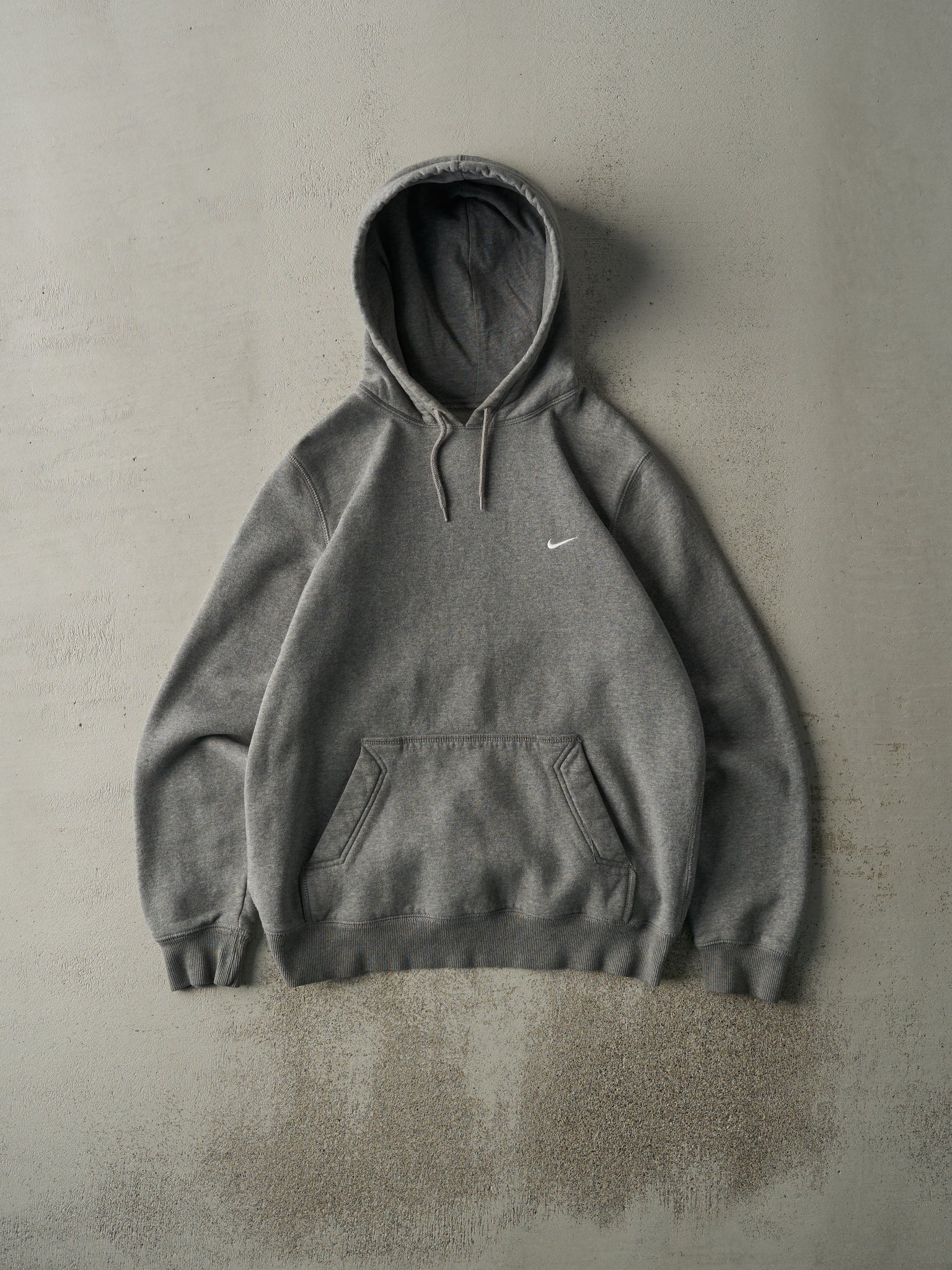 Vintage Y2K Grey Embroidered Nike Swoosh Hoodie (M)