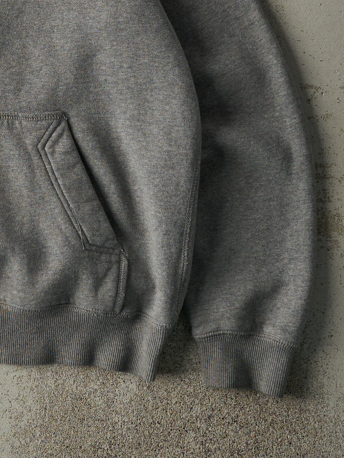 Vintage Y2K Grey Embroidered Nike Swoosh Hoodie (M)