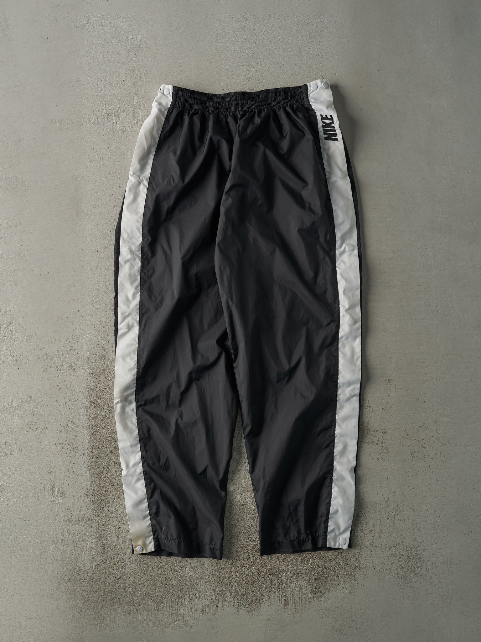 Vintage 90s Black Nike Tear Away Track Pants (32x33.5)