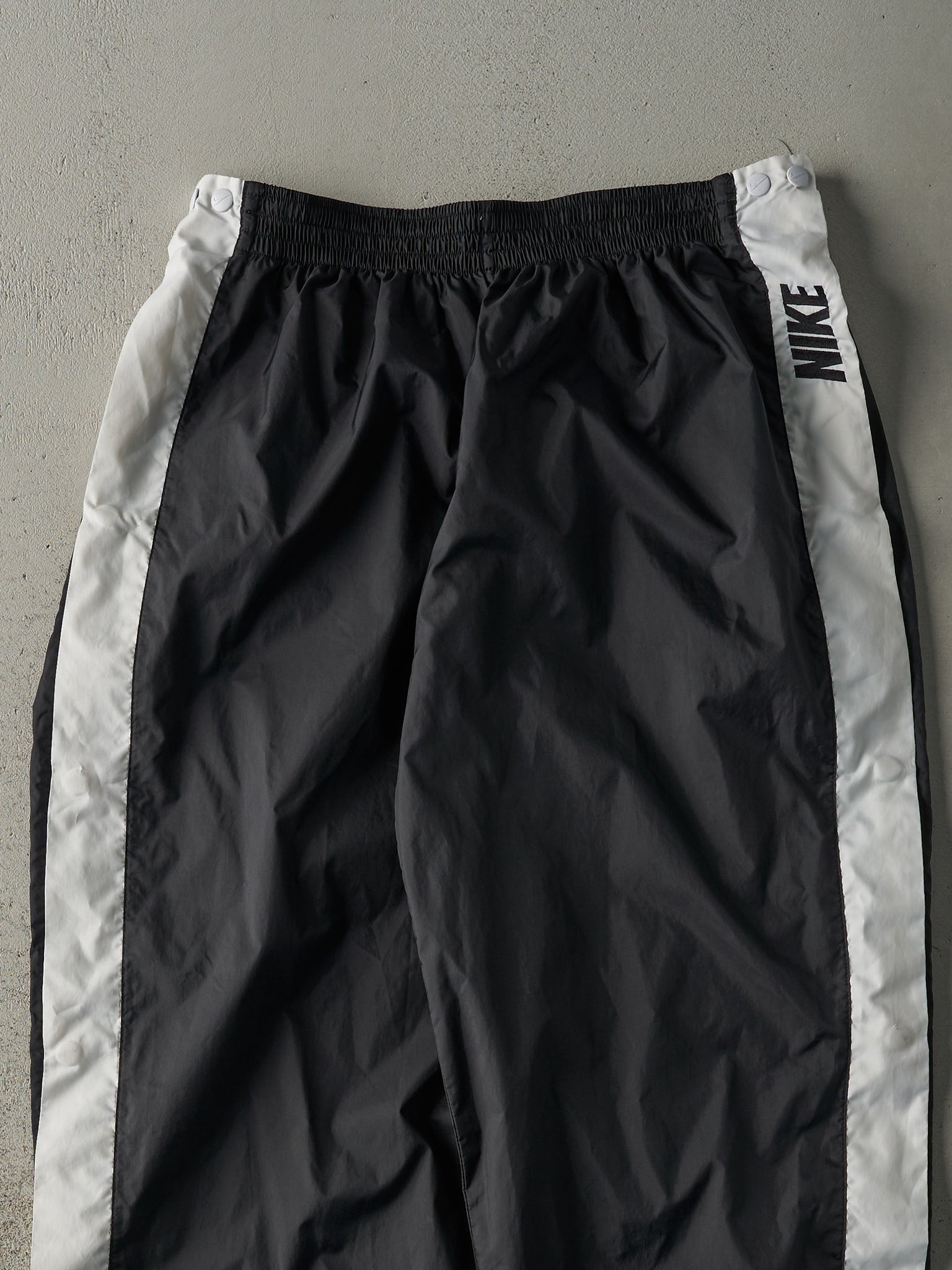 Vintage 90s Black Nike Tear Away Track Pants (32x33.5)