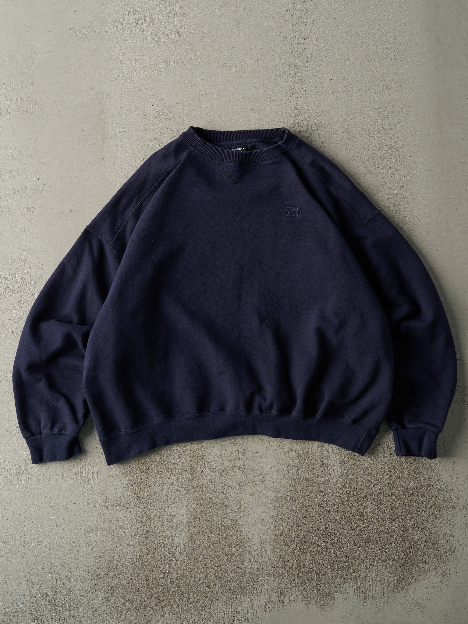 Vintage 90s Navy Blue Embroidered Starter Crewneck (L)