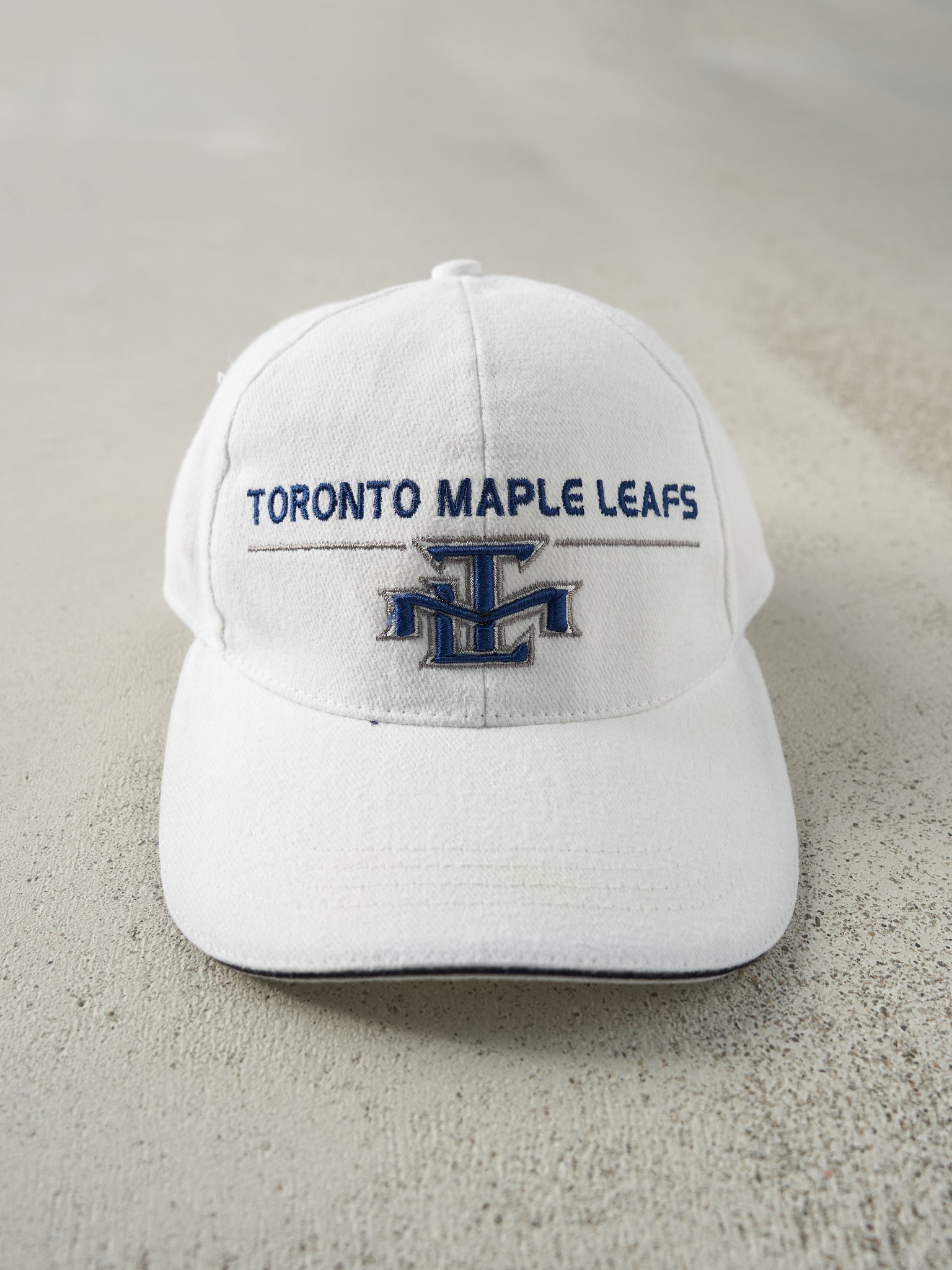 Vintage Y2K White Embroidered Toronto Maple Leafs Velcro Back Hat