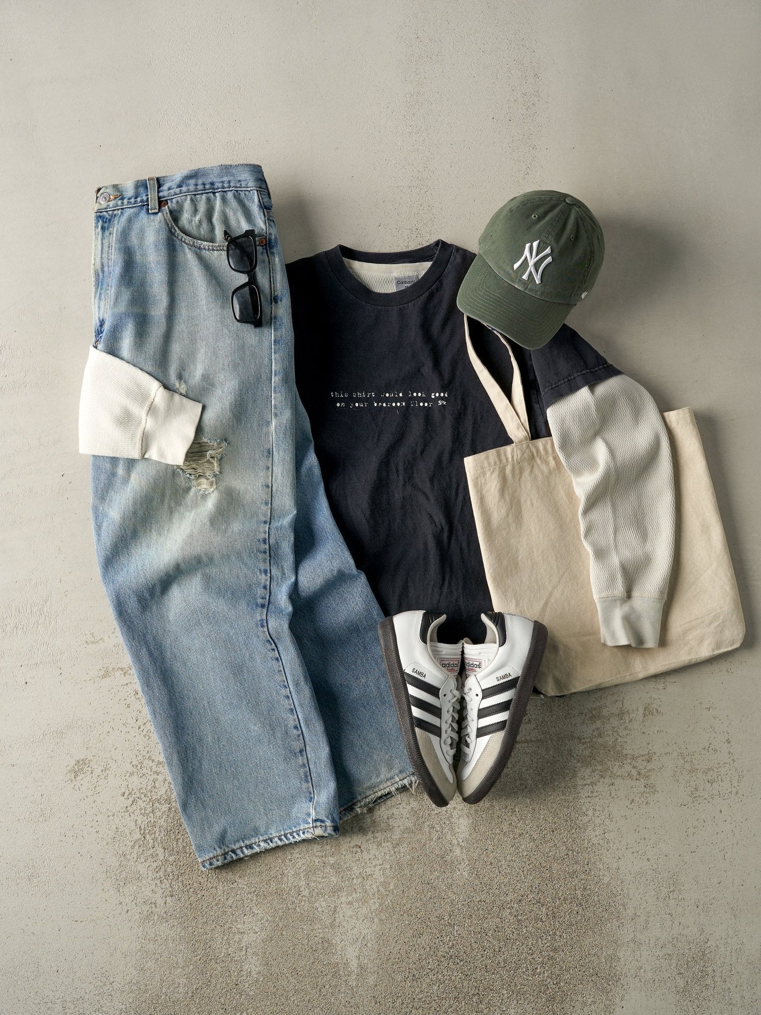 Vintage 90s Light Wash Levi's 550 Relaxed Fit Jeans (37x29)