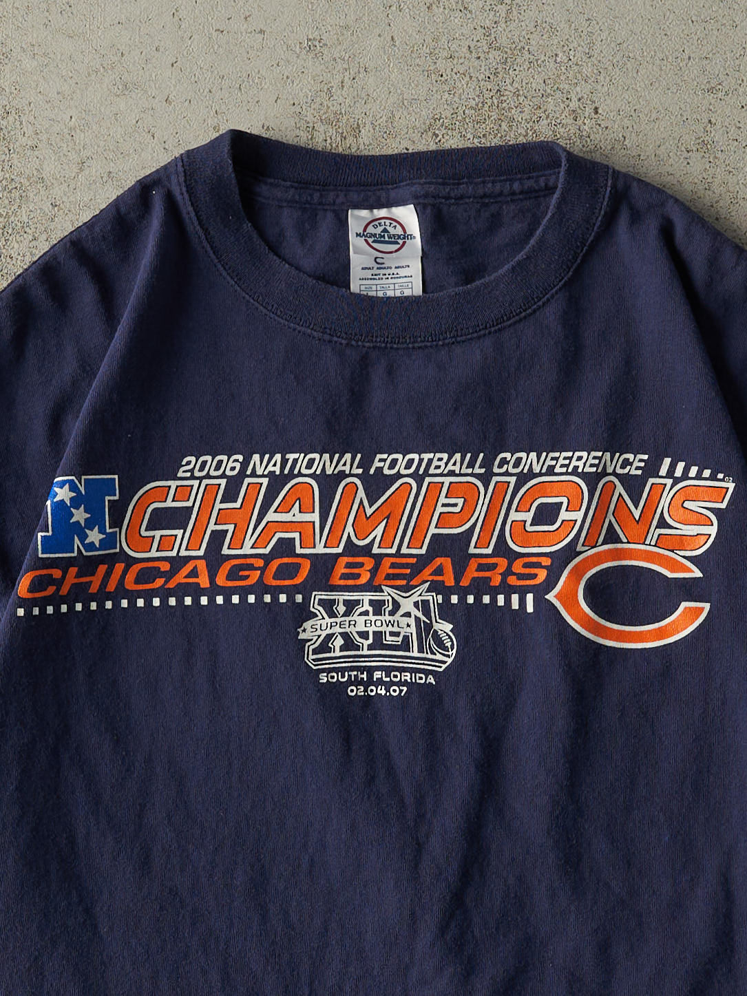 Vintage 06' Navy Blue Chicago Bears NFC Champions Tee (M/L)