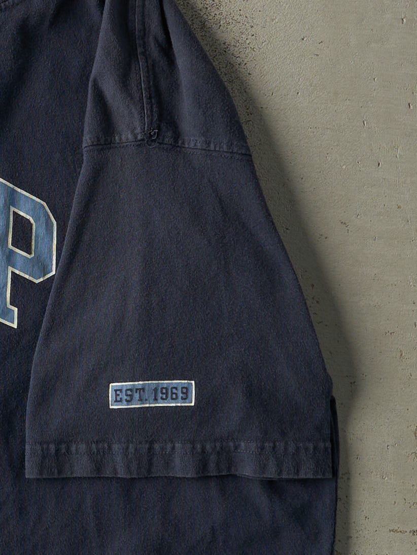 Vintage Y2K Navy Blue Gap Logo Tee (L/XL)