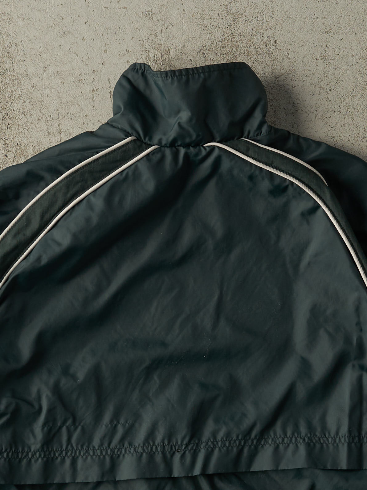 Vintage 90s Green Nike Windbreaker Boxy Jacket (S/M)