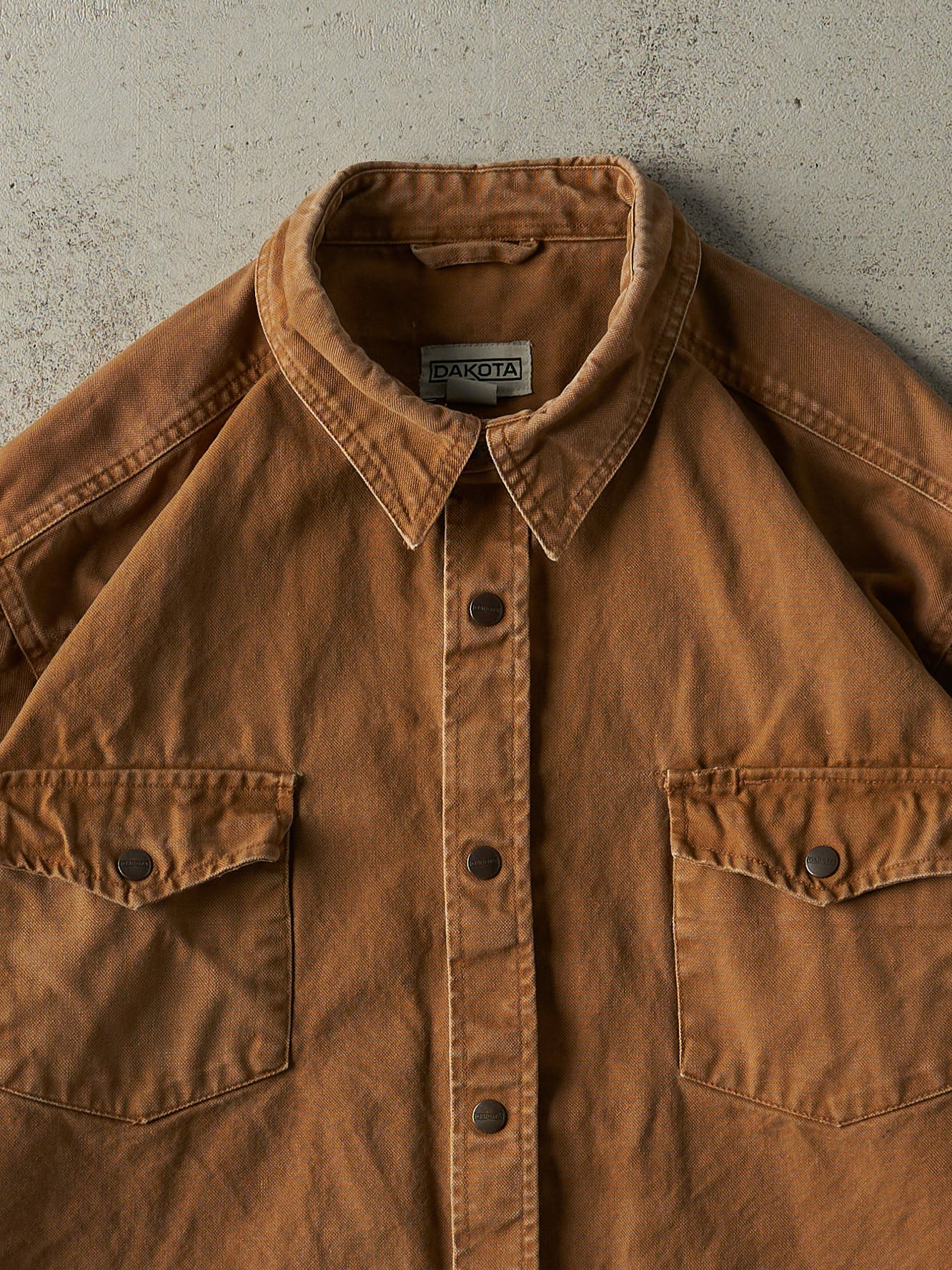 Vintage Y2K Camel Dakota Button Up (XXL)