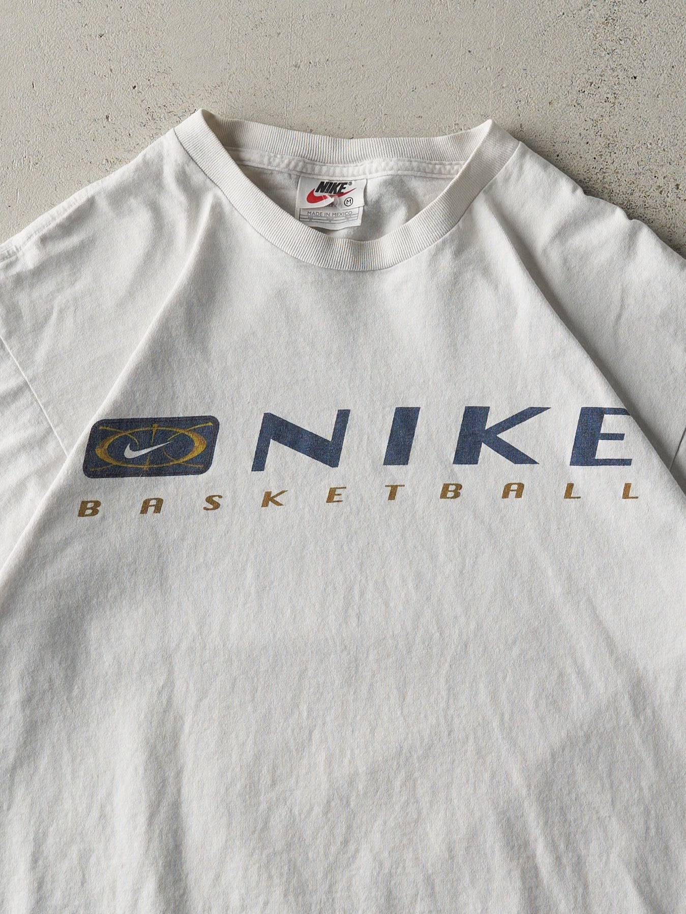 Vintage 90s White Nike Basketball Tee (S/M)