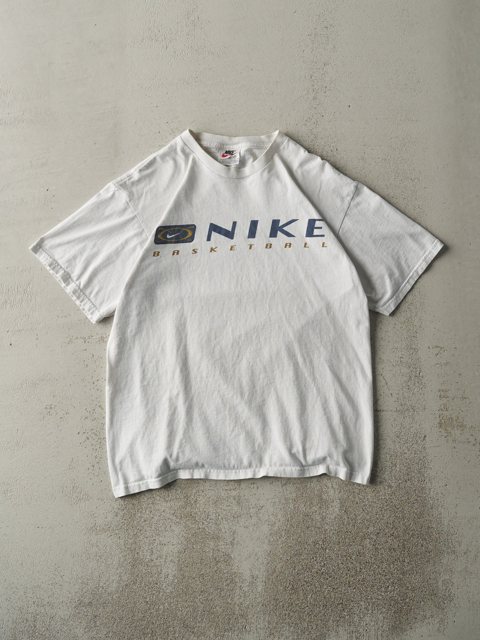 Vintage 90s White Nike Basketball Tee (S/M)