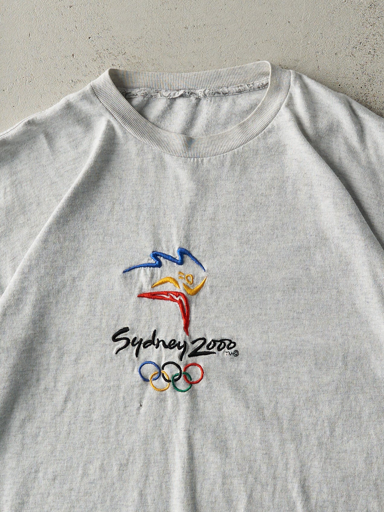 Vintage 00' Heather Grey Embroidered Sydney Olympics Tee (M)