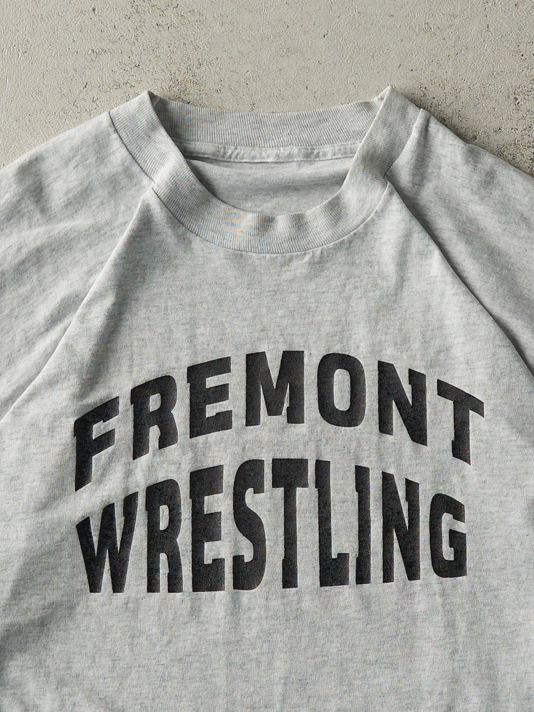 Vintage 80s Heather Grey Fremont Wrestling Single Stitch Tee (M)