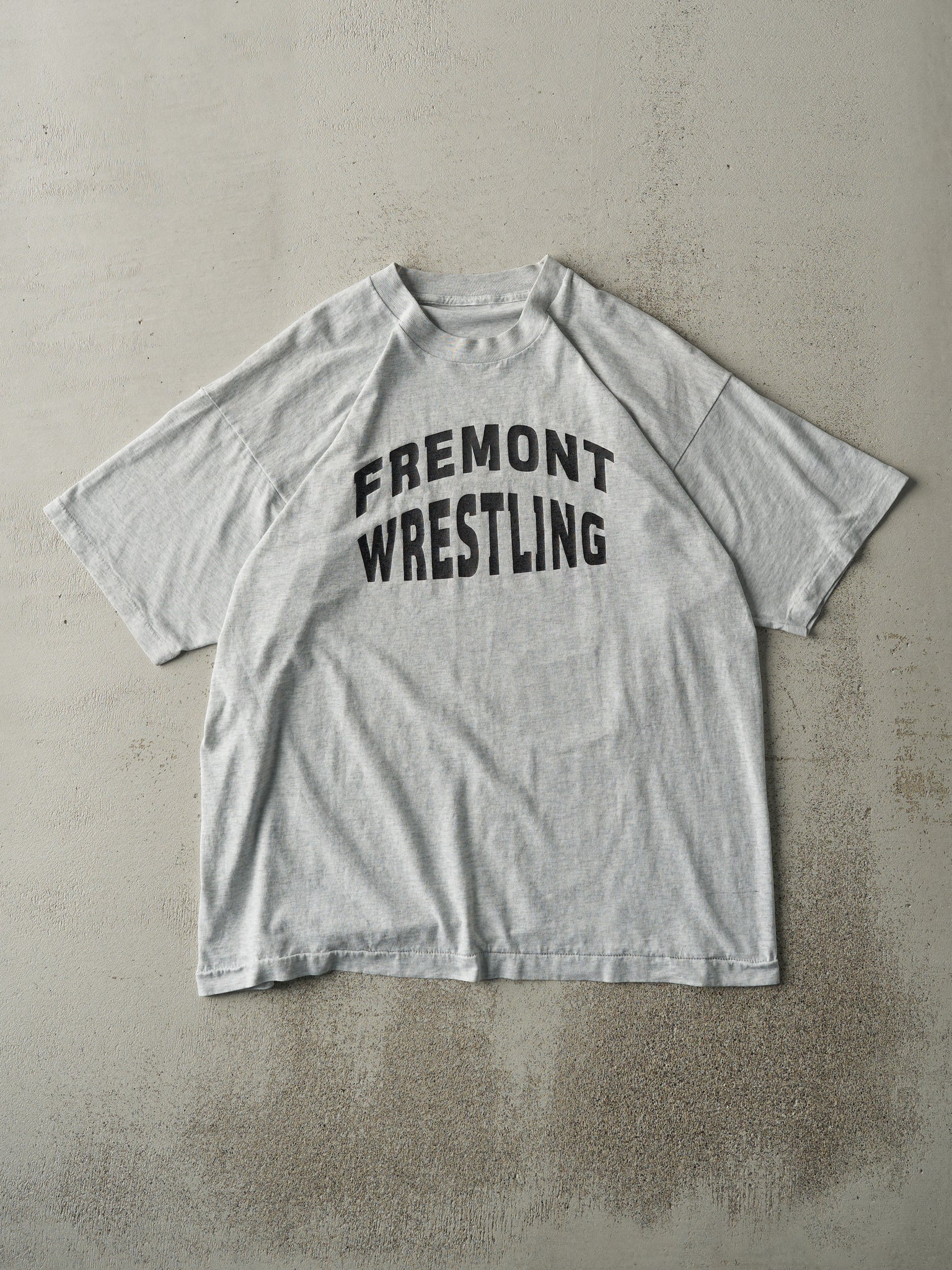 Vintage 80s Heather Grey Fremont Wrestling Single Stitch Tee (M)