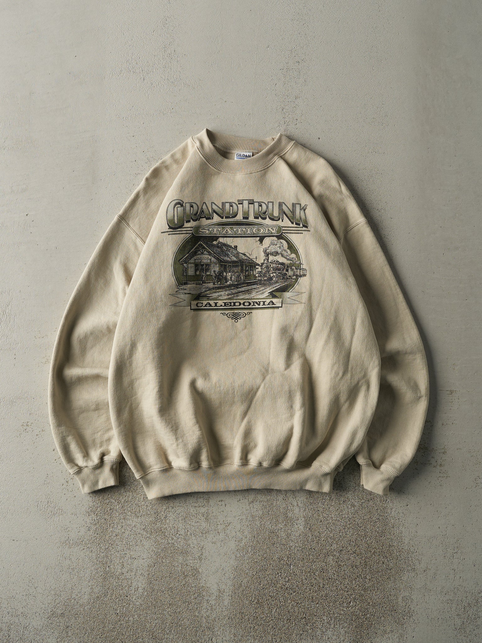 Vintage Y2K Beige Grand Trunk Station Crewneck (M)