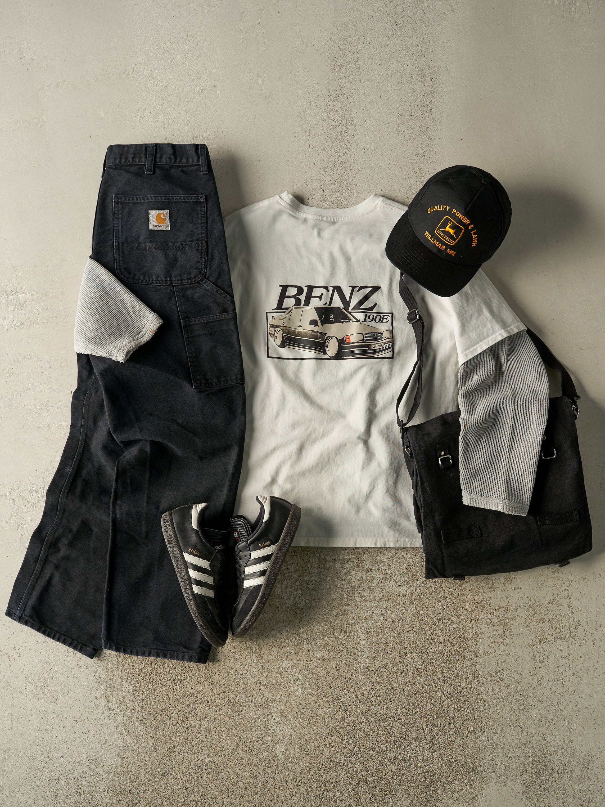 Vintage Y2K Black Carhartt Carpenter Pants (32x30.5)