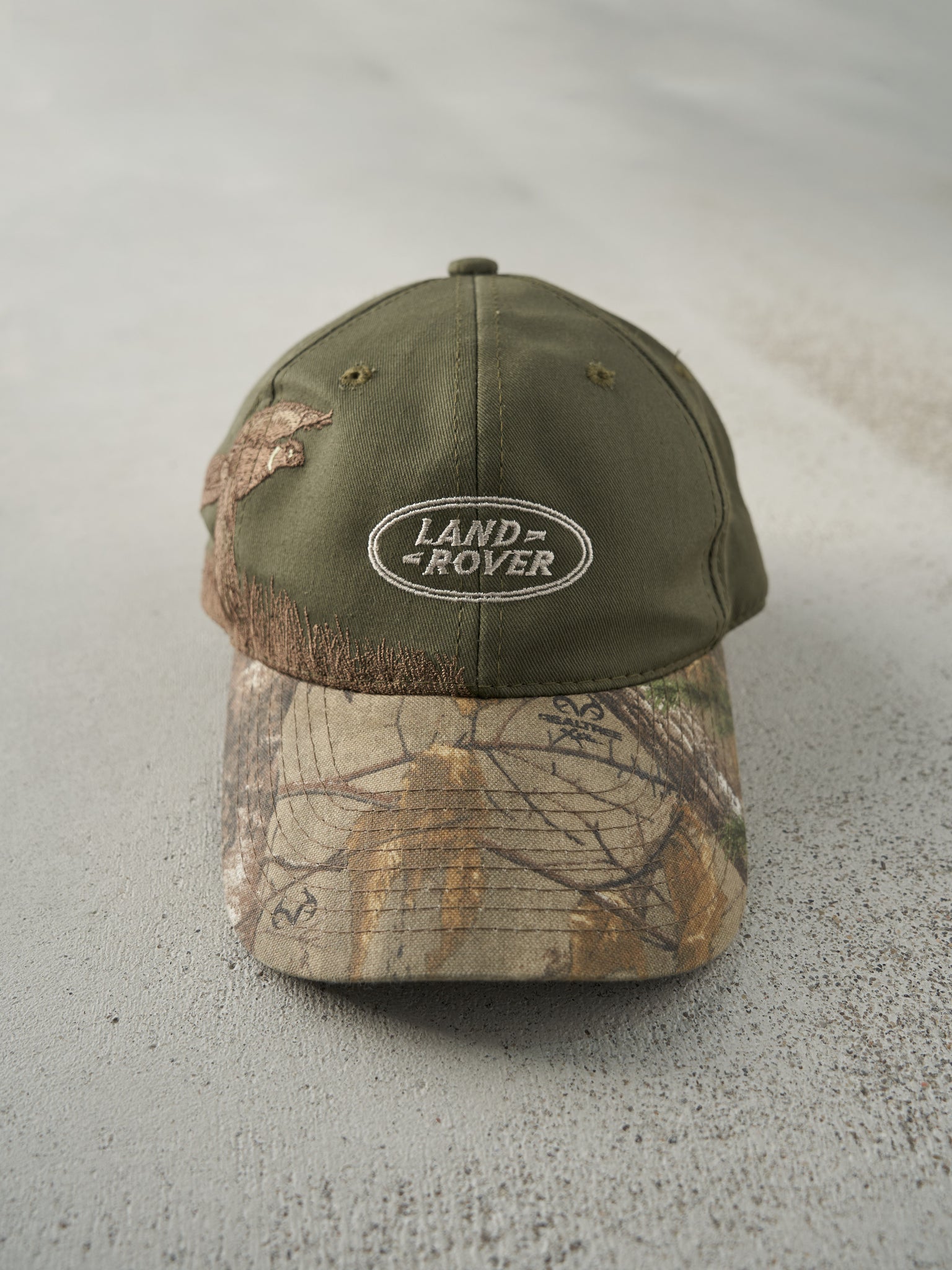 Vintage Y2K Camo & Green Embroidered Land Rover x Realtree Velcro Back Hat