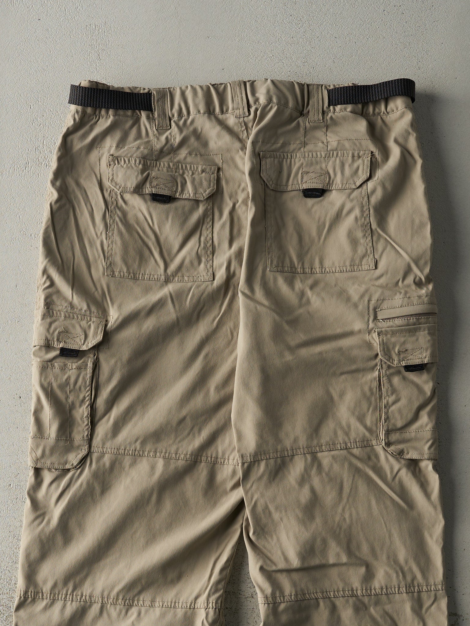 Vintage Y2K Beige Light Weight Cargo Utility Pants (36x29.5)