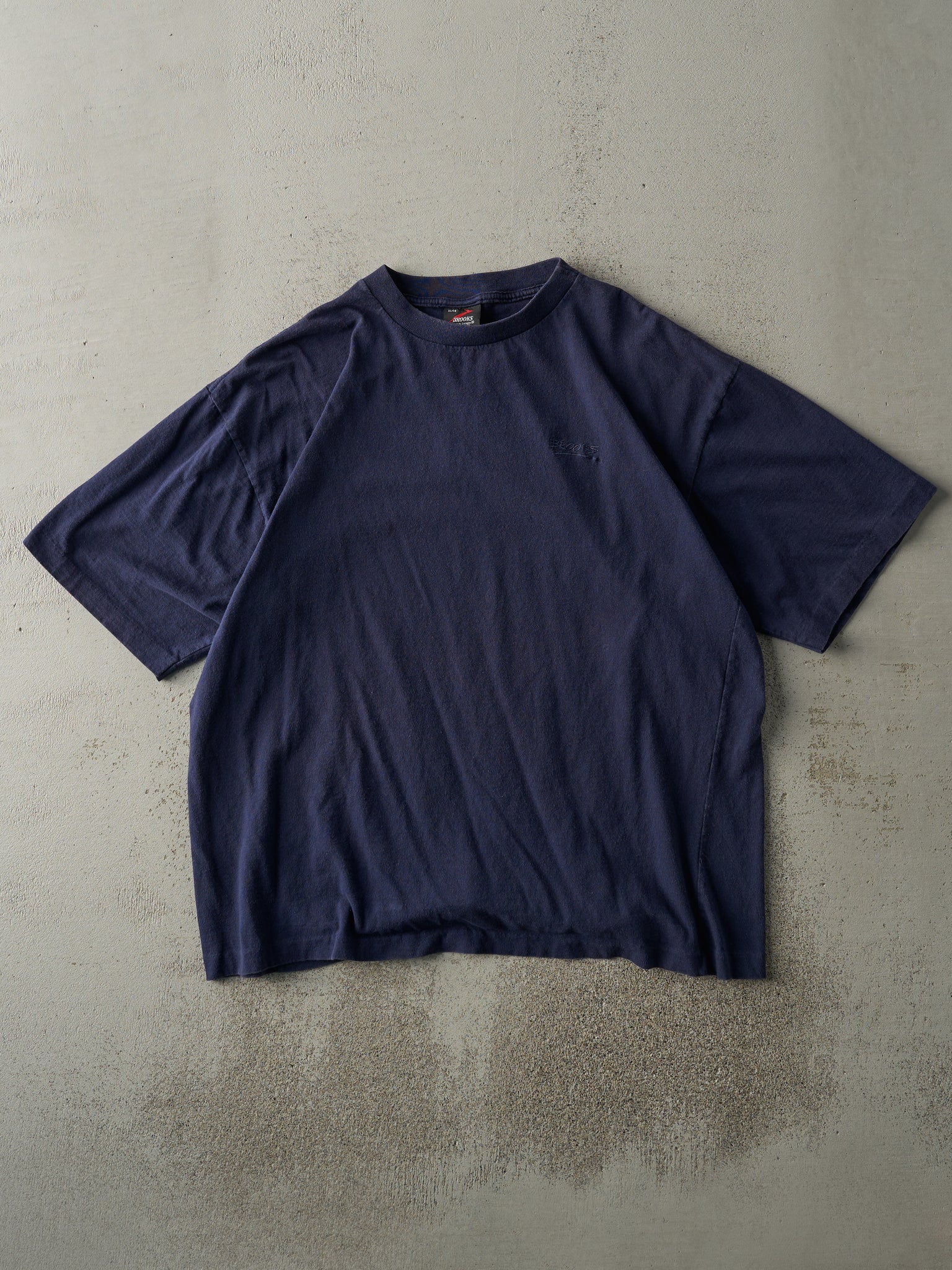 Vintage 90s Navy Blue Brooks Embroidered Logo Single Stitch Tee (L)