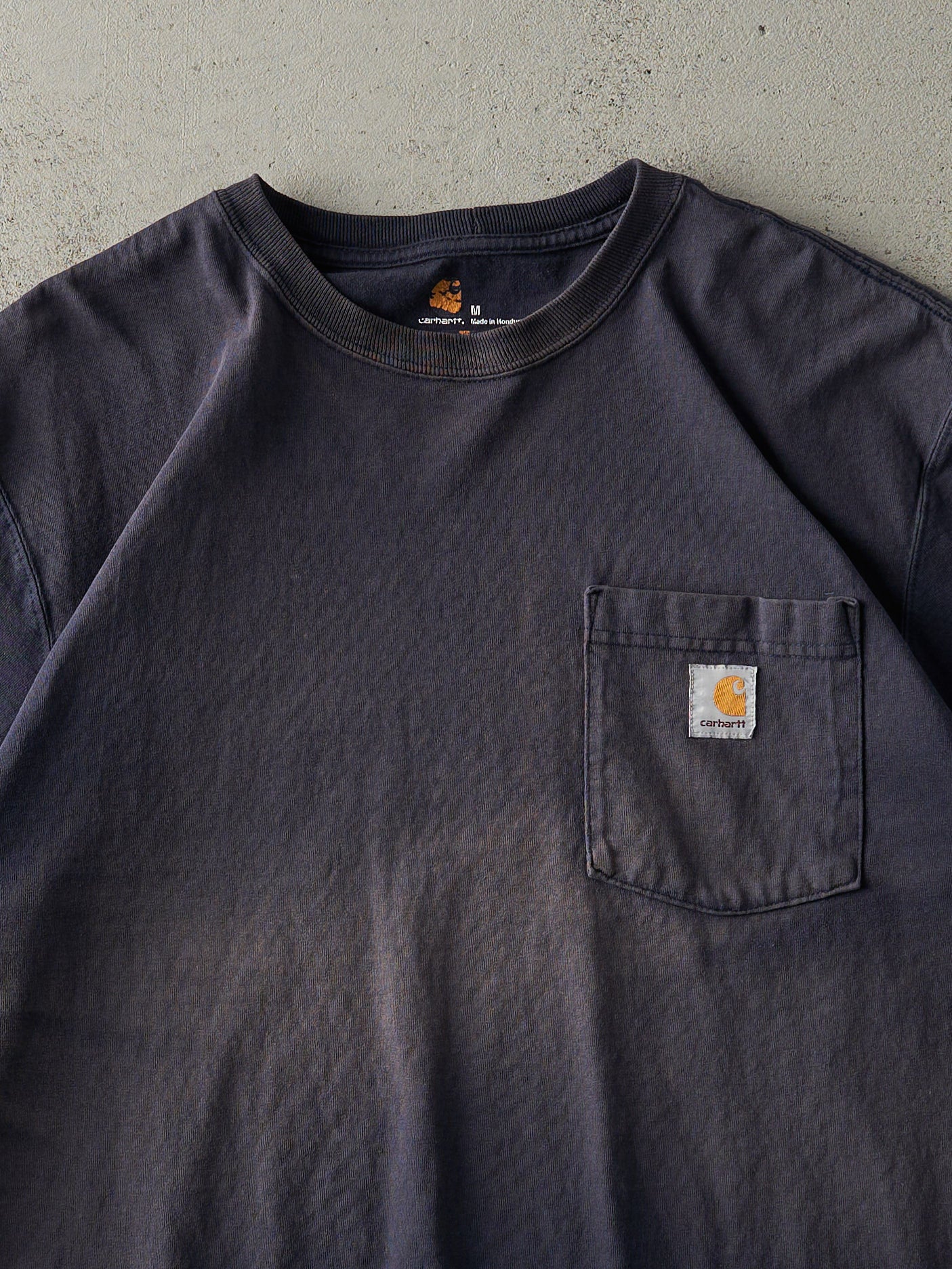 Vintage Y2K Sun Faded Navy Blue Carhartt Pocket Tee (M)