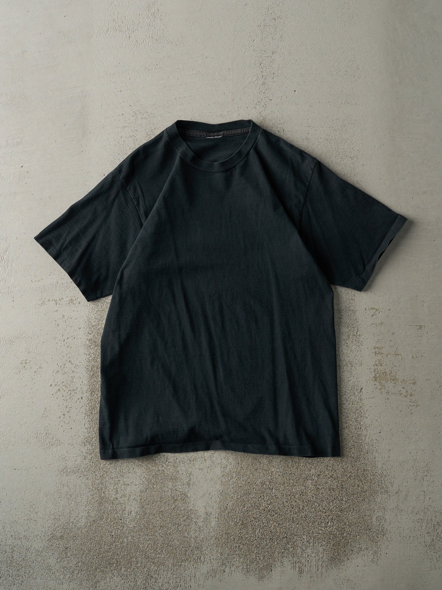 Vintage 90s Black Blank Single Stitch Tee (M)