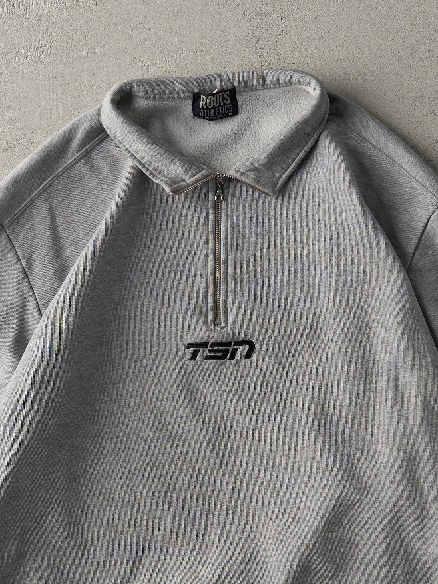 Vintage Y2K Grey Roots Athletics Embroidered TSN Quarter Zip Sweatshirt (L/XL)