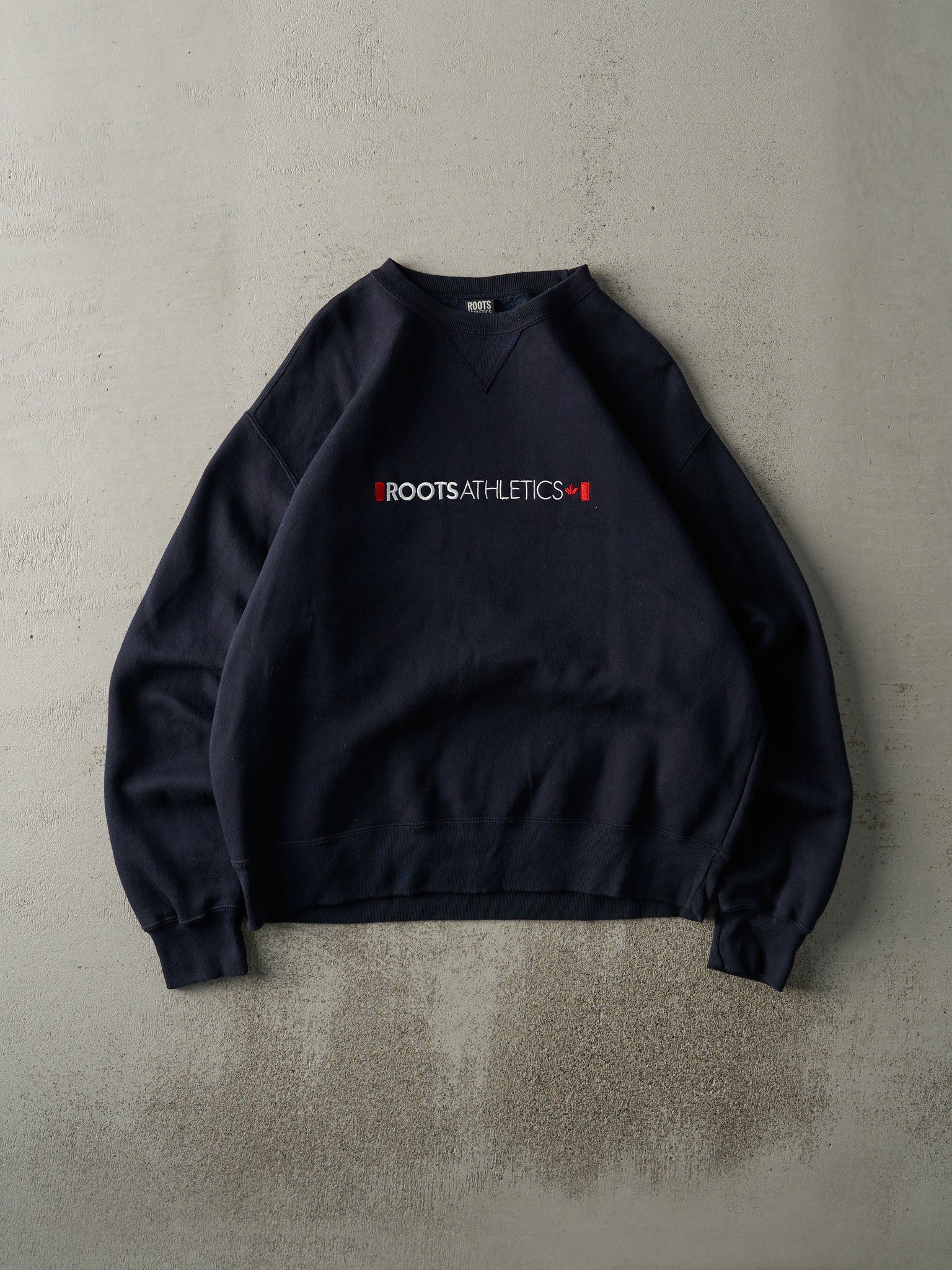 Vintage Y2K Navy Blue Embroidered Roots Athletics Crewneck (L/XL)