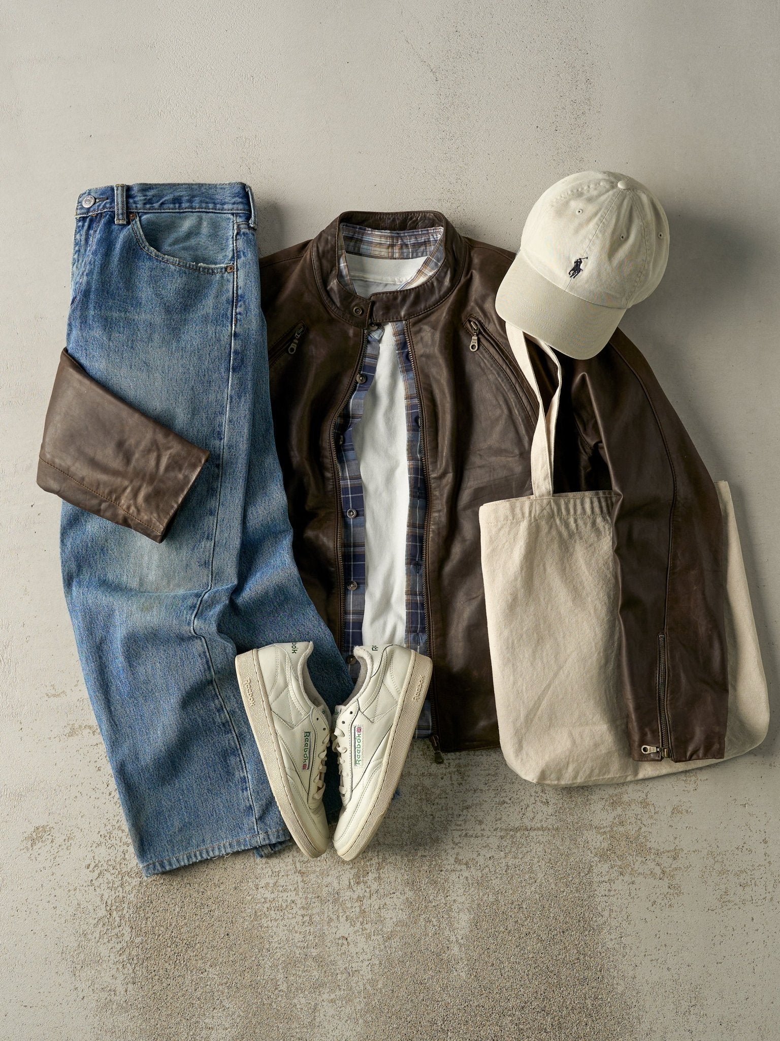 Vintage Y2K Mid Wash Levi's 505 Jeans (32x27.5)