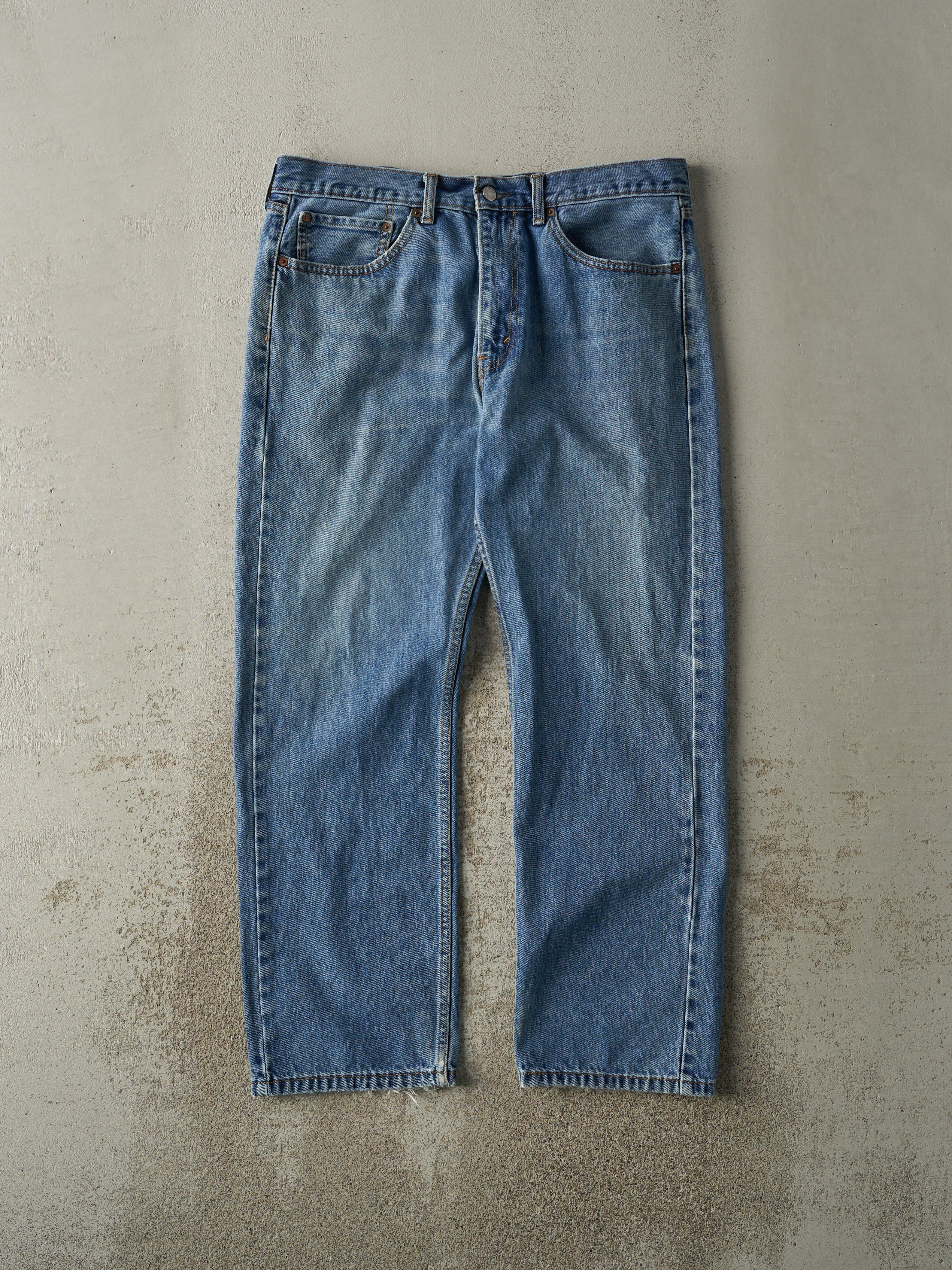 Vintage Y2K Mid Wash Levi's 505 Jeans (36x28.5)