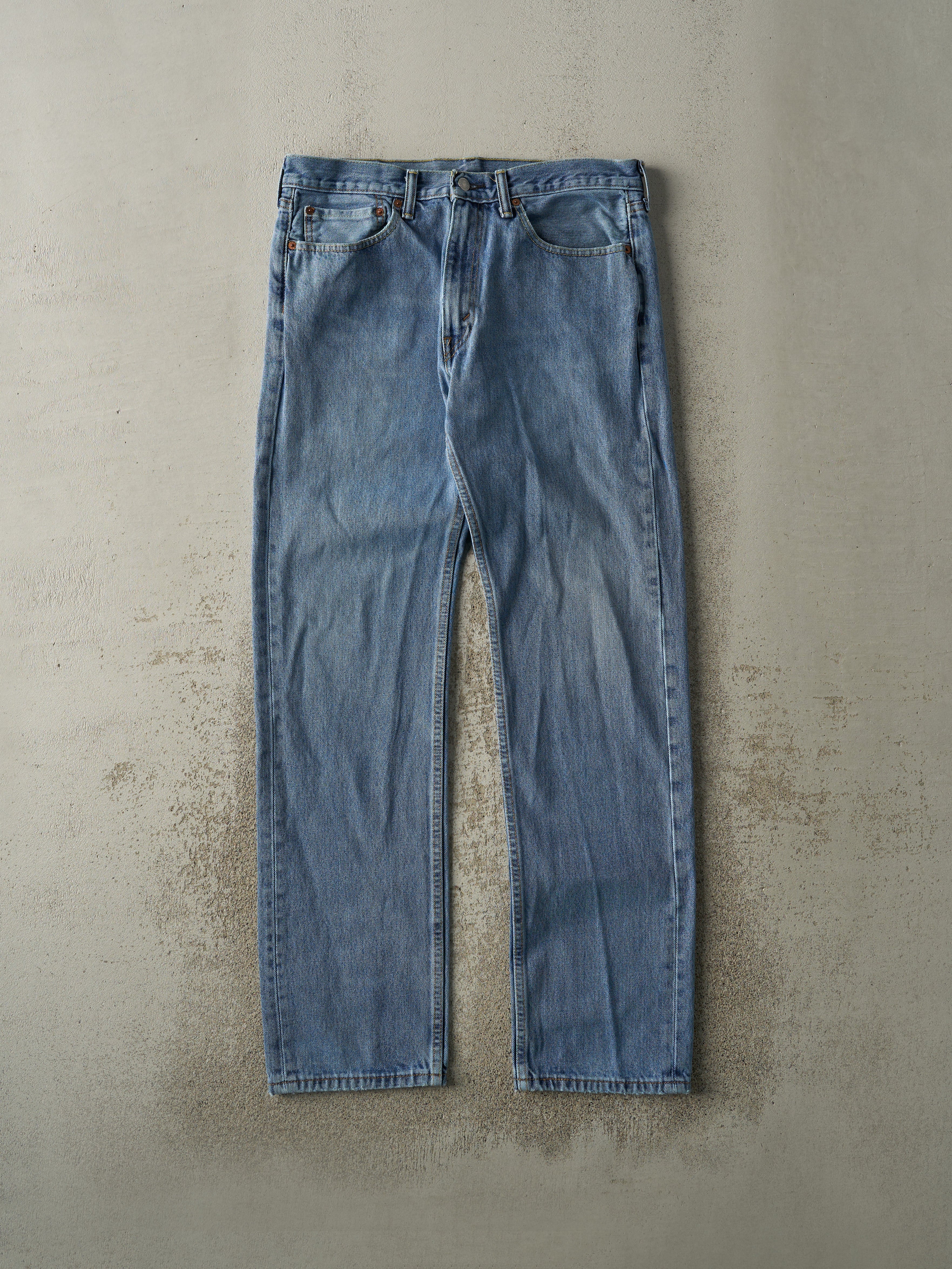 Vintage Y2K Light Wash Levi's Jeans (35.5x33)