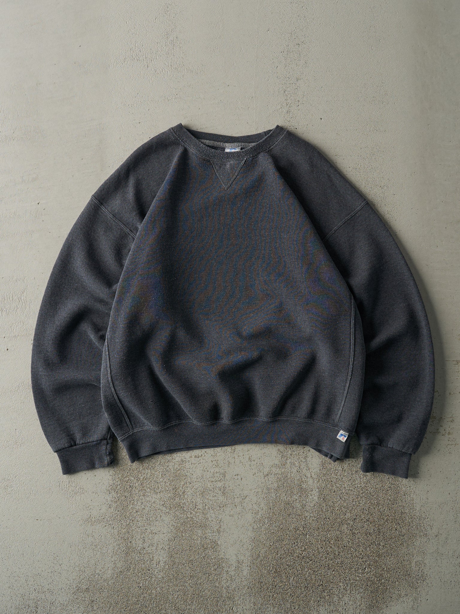 Vintage Y2K Charcoal Grey Blank Russell Athletic Boxy Crewneck (L)