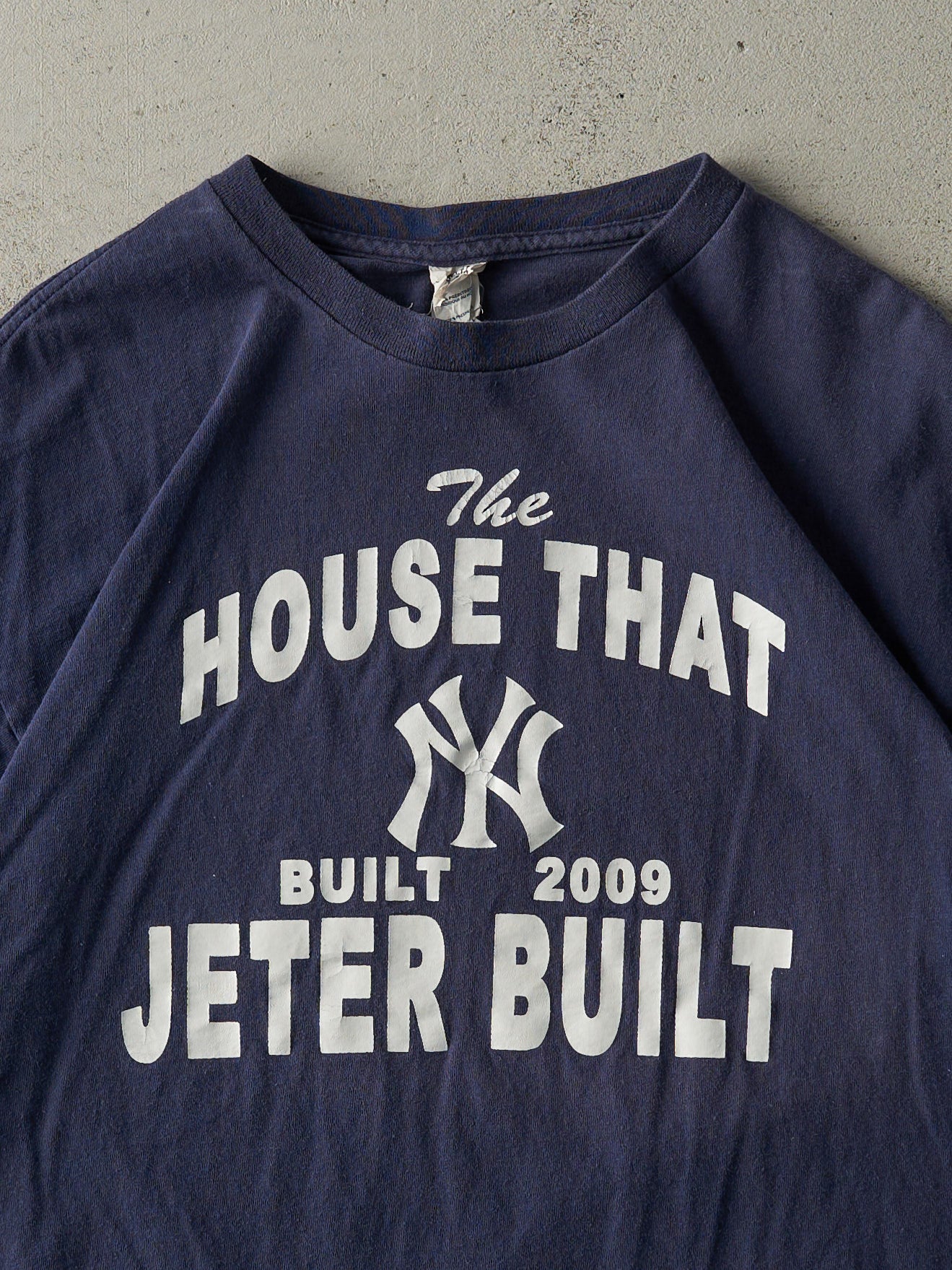 Vintage 09' Navy Blue New York Yankees "Jeter Built" Tee (M)