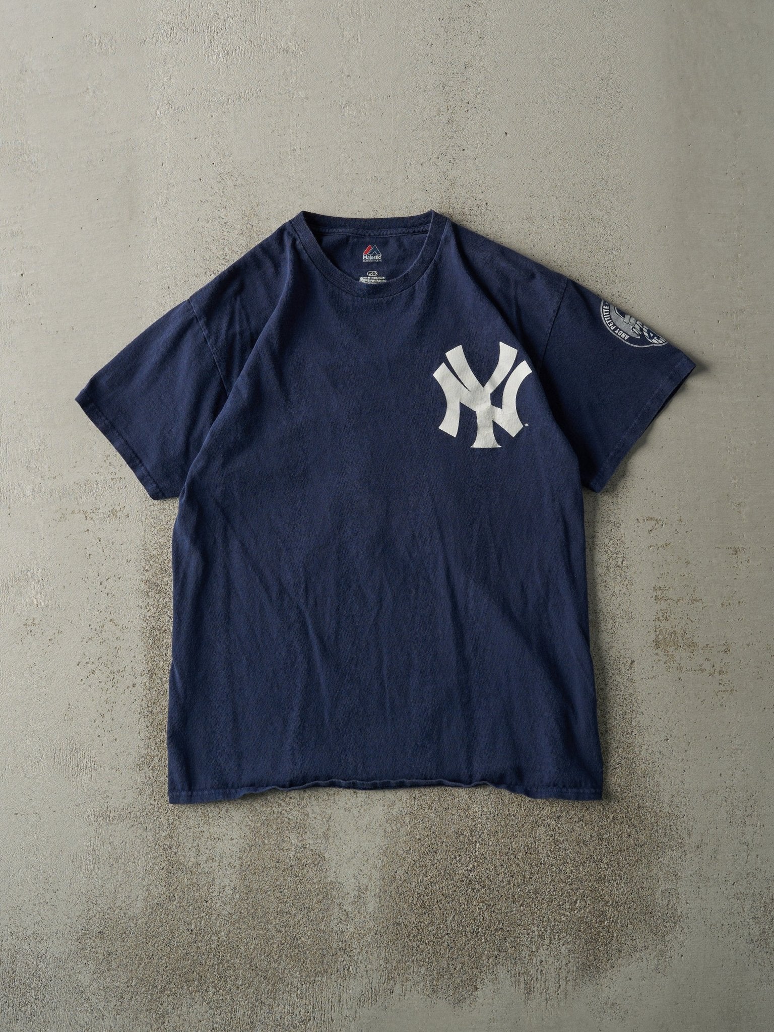 Vintage Y2K Navy Blue New York Yankees 46 Andy Pettitte Player Tee (M)