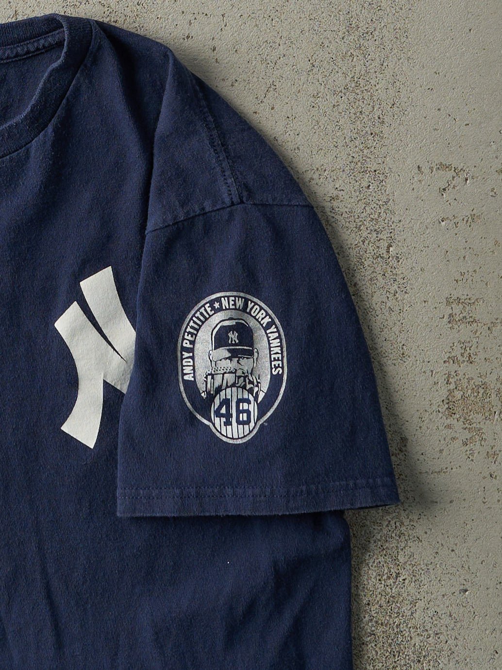 Vintage Y2K Navy Blue New York Yankees 46 Andy Pettitte Player Tee (M)