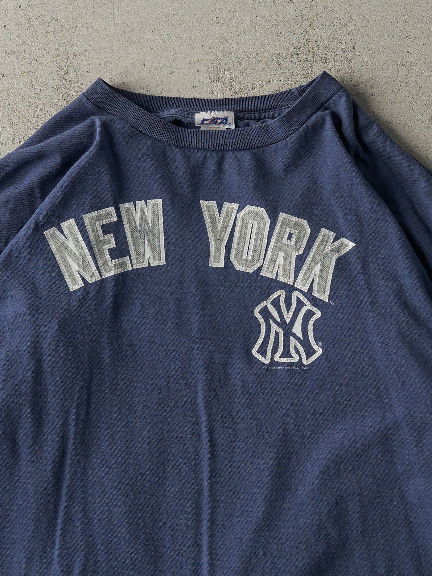 Vintage 05' Washed Navy Blue New York Yankees Long Sleeve (L/XL)