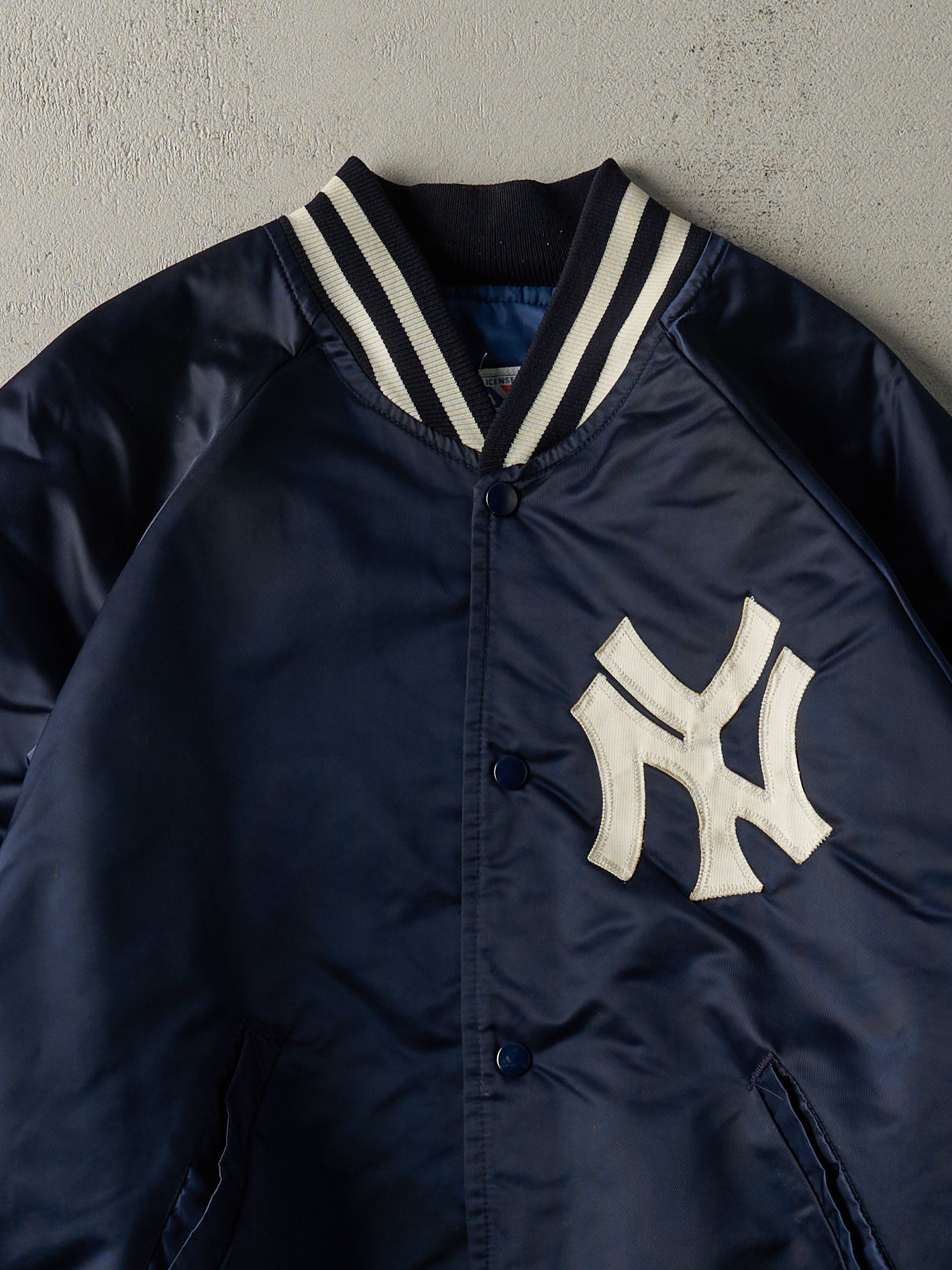 Vintage 90s Navy Blue New York Yankees Satin Bomber (L)