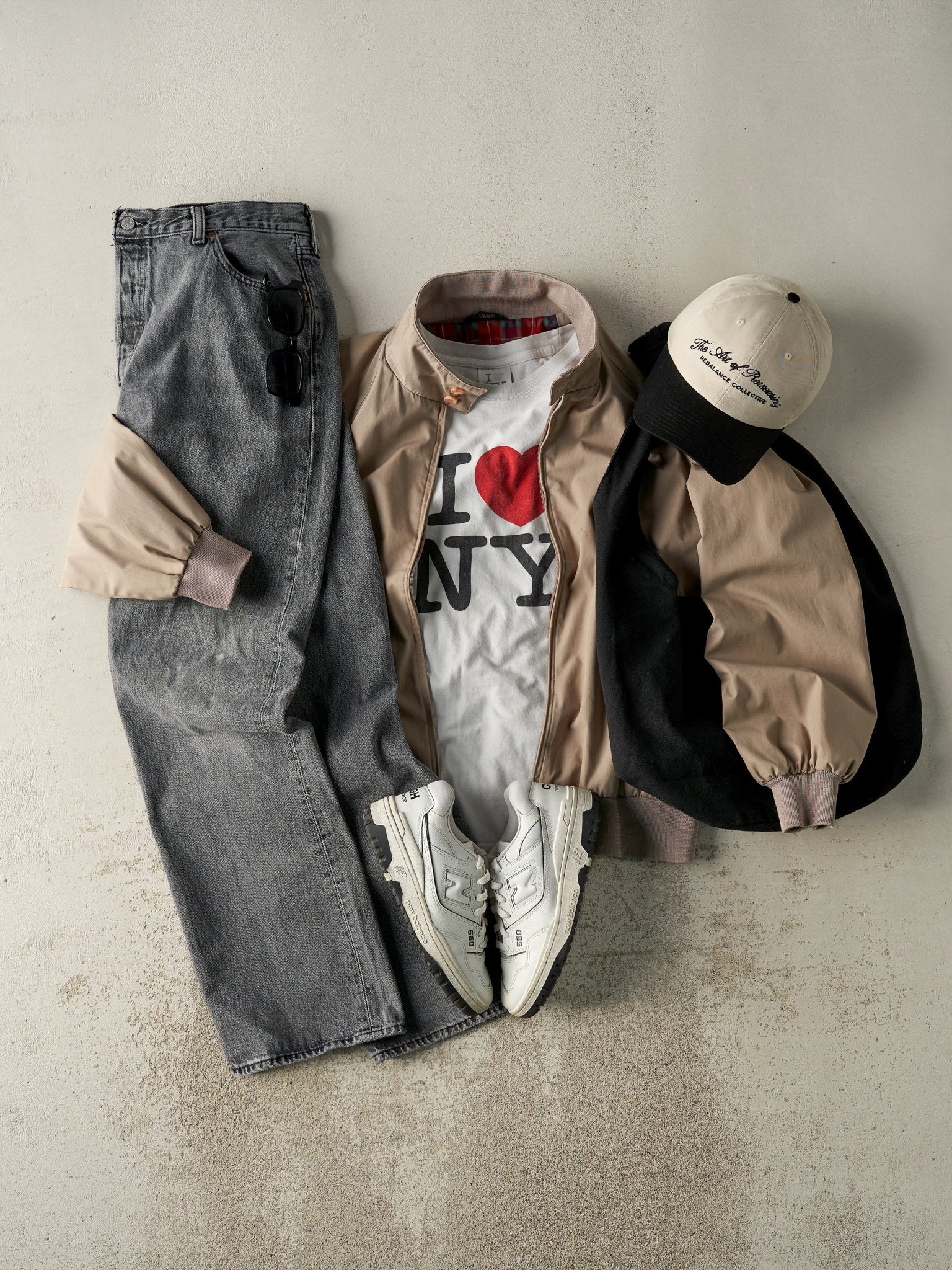 Vintage Y2K Grey Levi's 501 Denim Pants (35.5x32)
