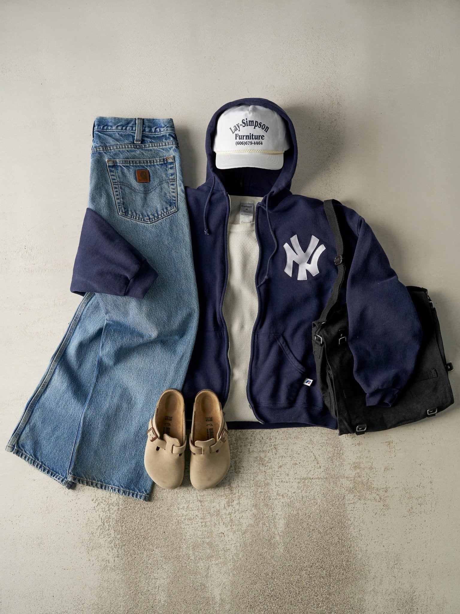 Vintage 90s Mid Wash Carhartt Jeans (34x30)