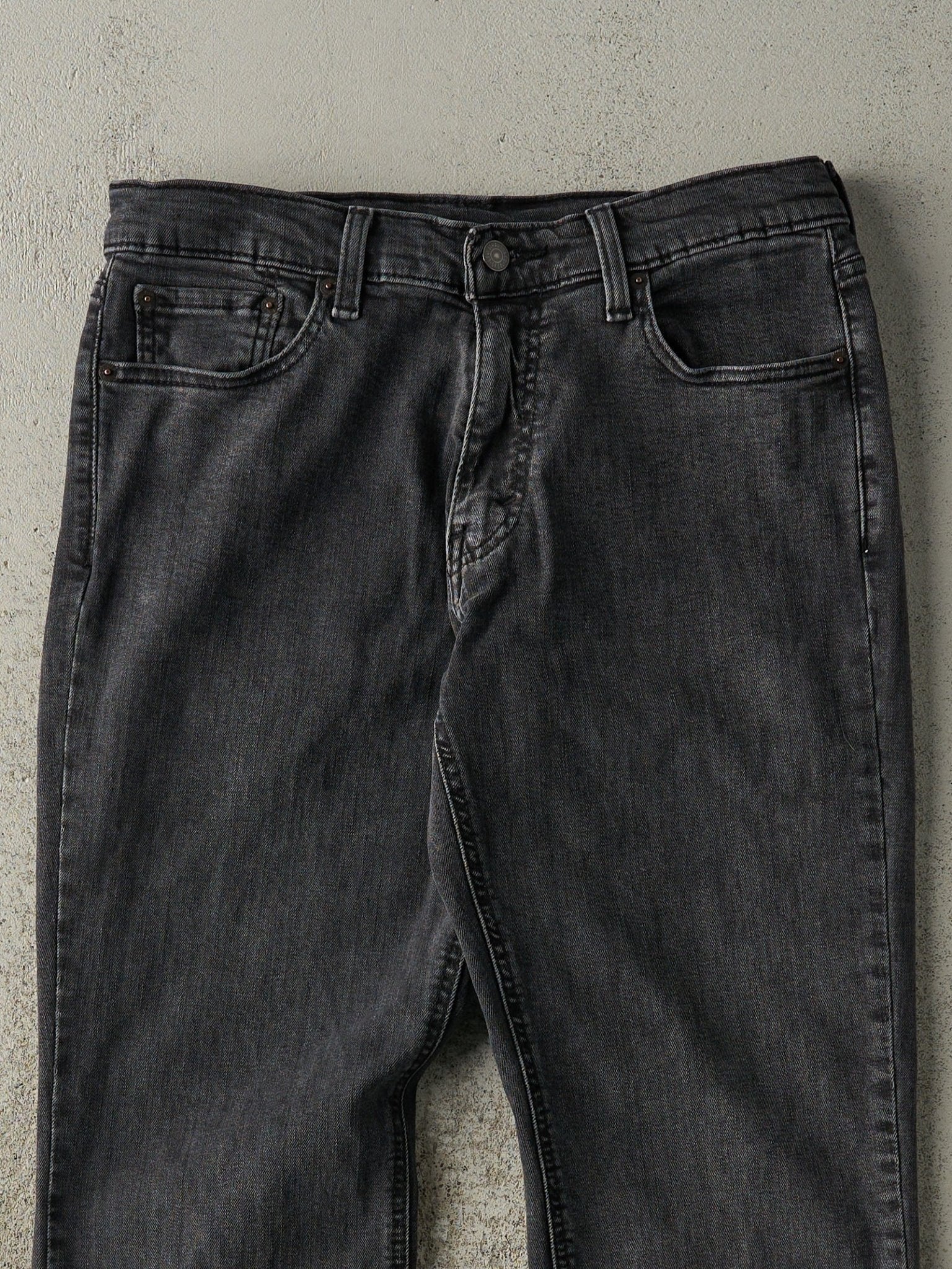 Vintage Y2K Faded Black Levi's 541 Denim Pants (32x29)