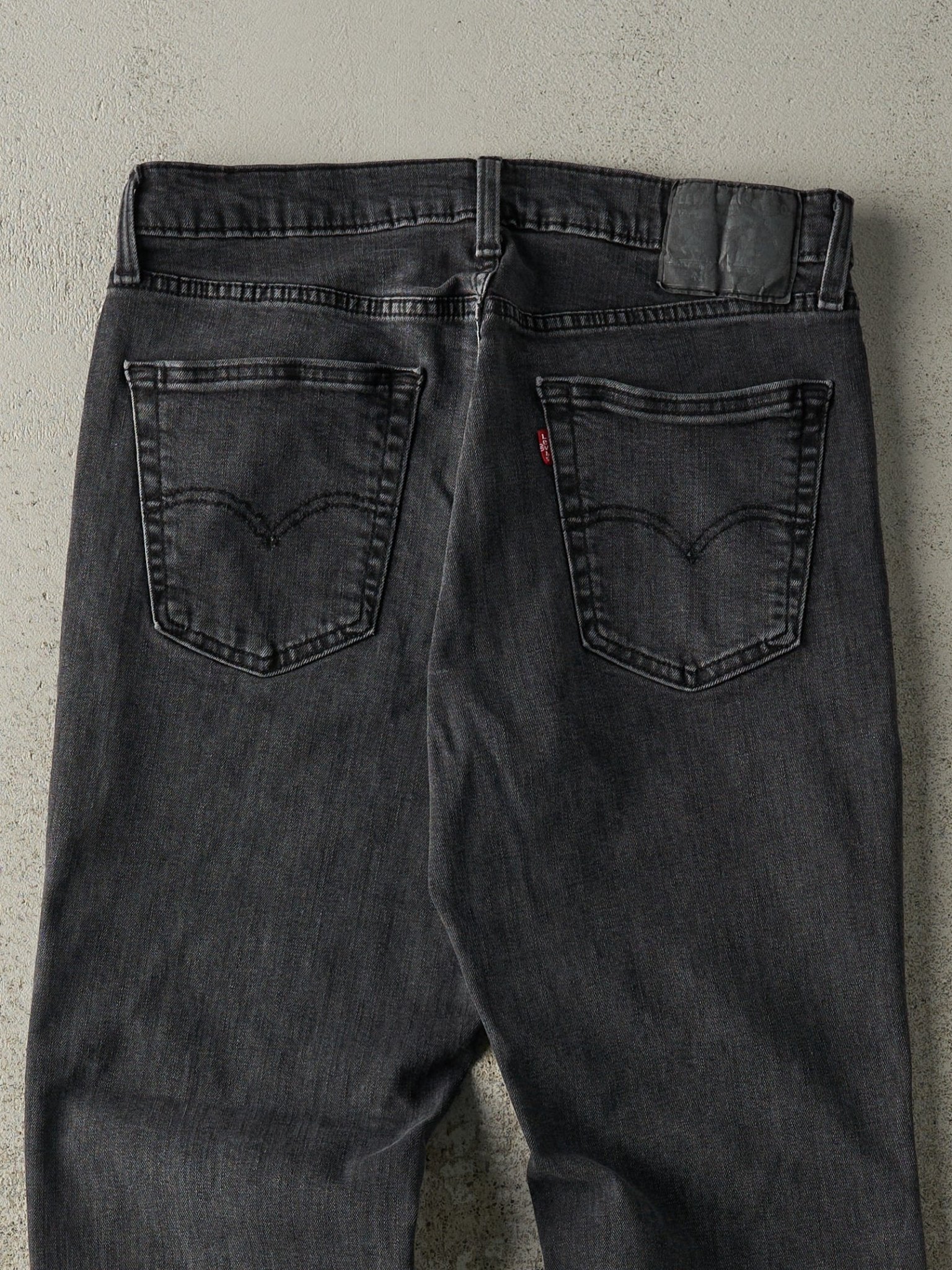 Vintage Y2K Faded Black Levi's 541 Denim Pants (32x29)