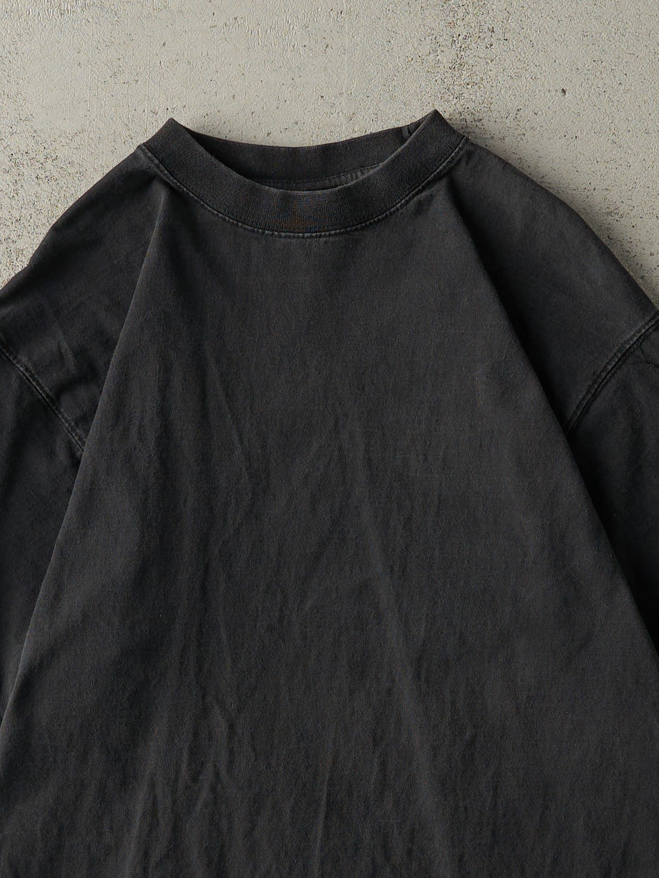 Vintage Y2K Faded Black Blank Tee (M/L)