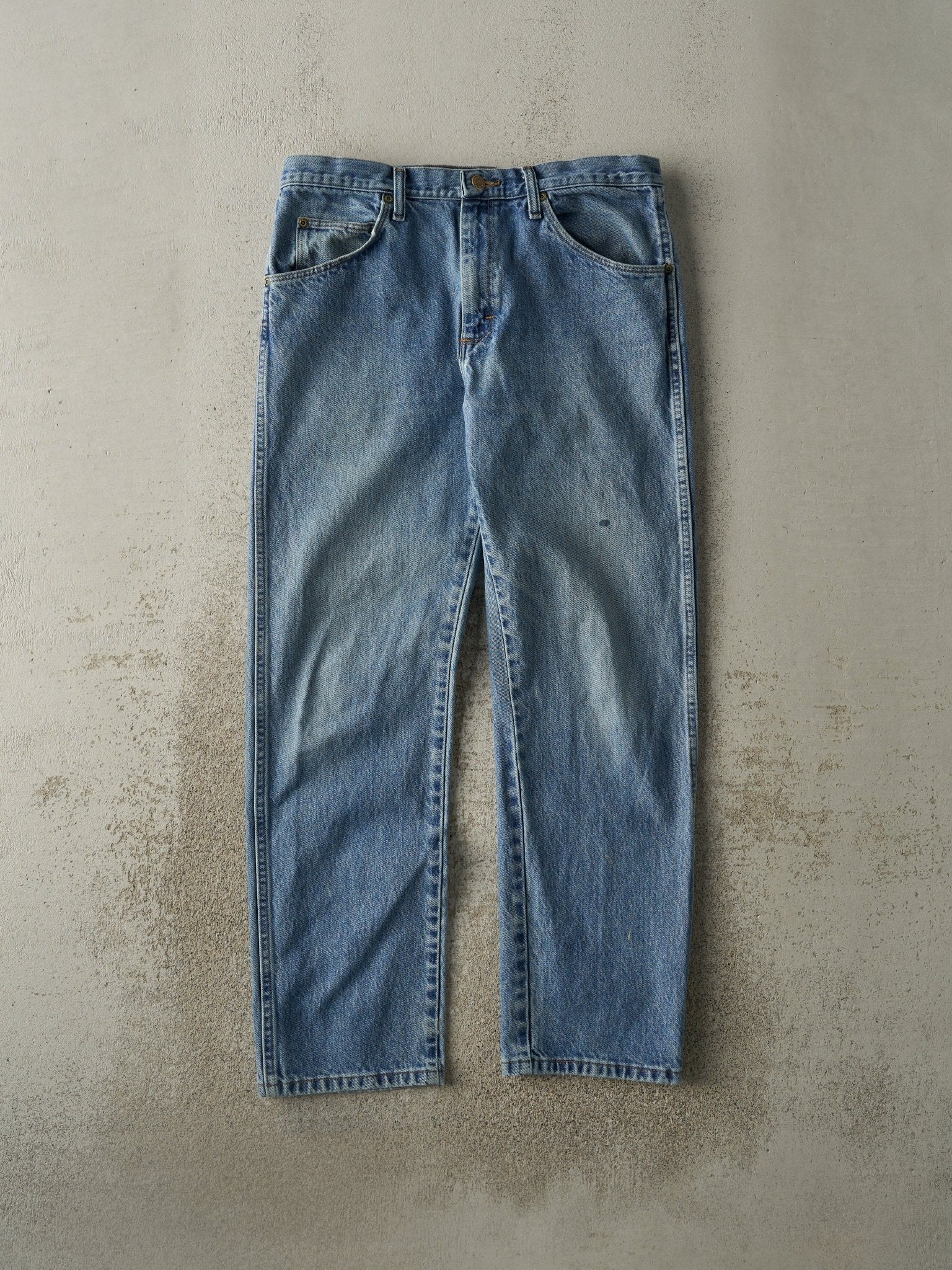 Vintage 90s Mid Wash Wrangler Jeans (33x29.5)